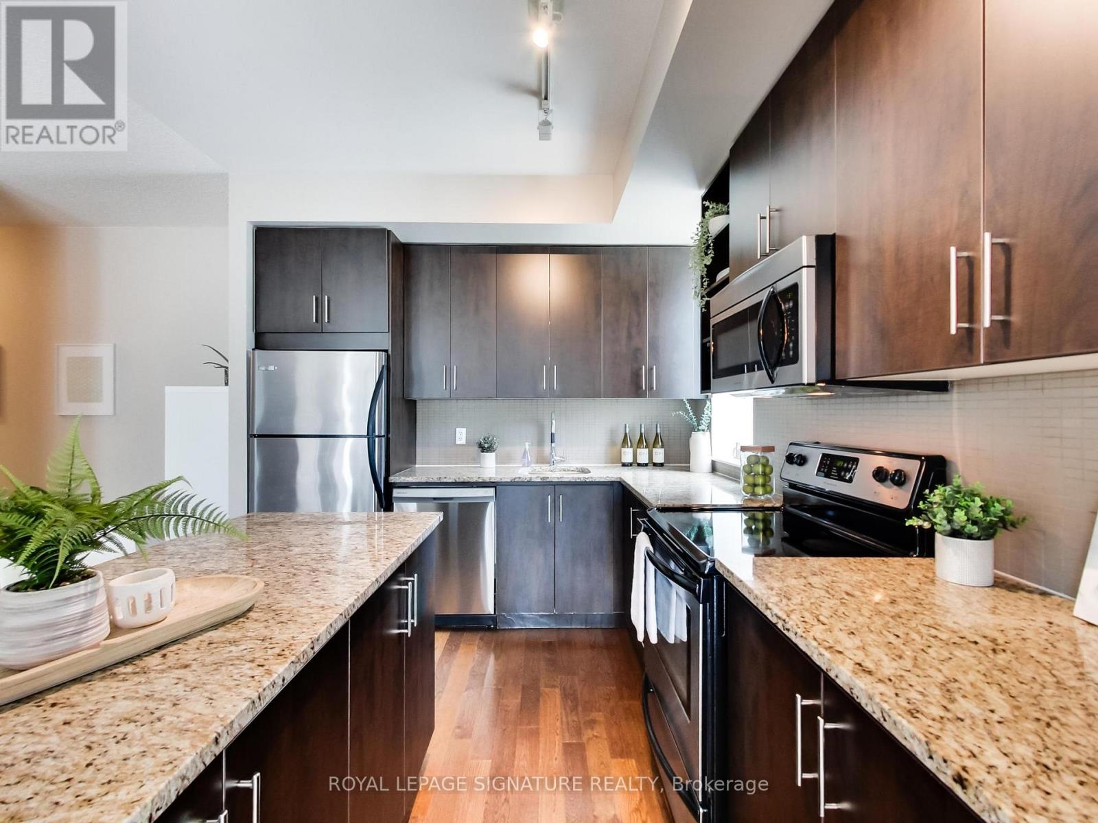 905 - 116 George Street, Toronto, Ontario  M5A 3S2 - Photo 17 - C12389118
