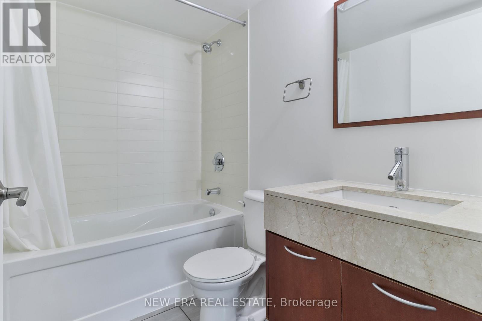 411 - 126 Simcoe Street, Toronto, Ontario  M5H 4E6 - Photo 11 - C12389130