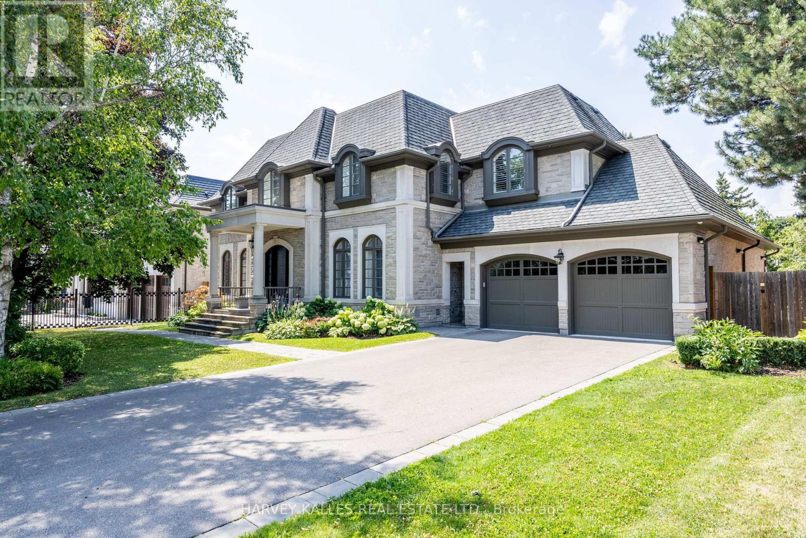14 SULGRAVE CRESCENT, Toronto, Ontario