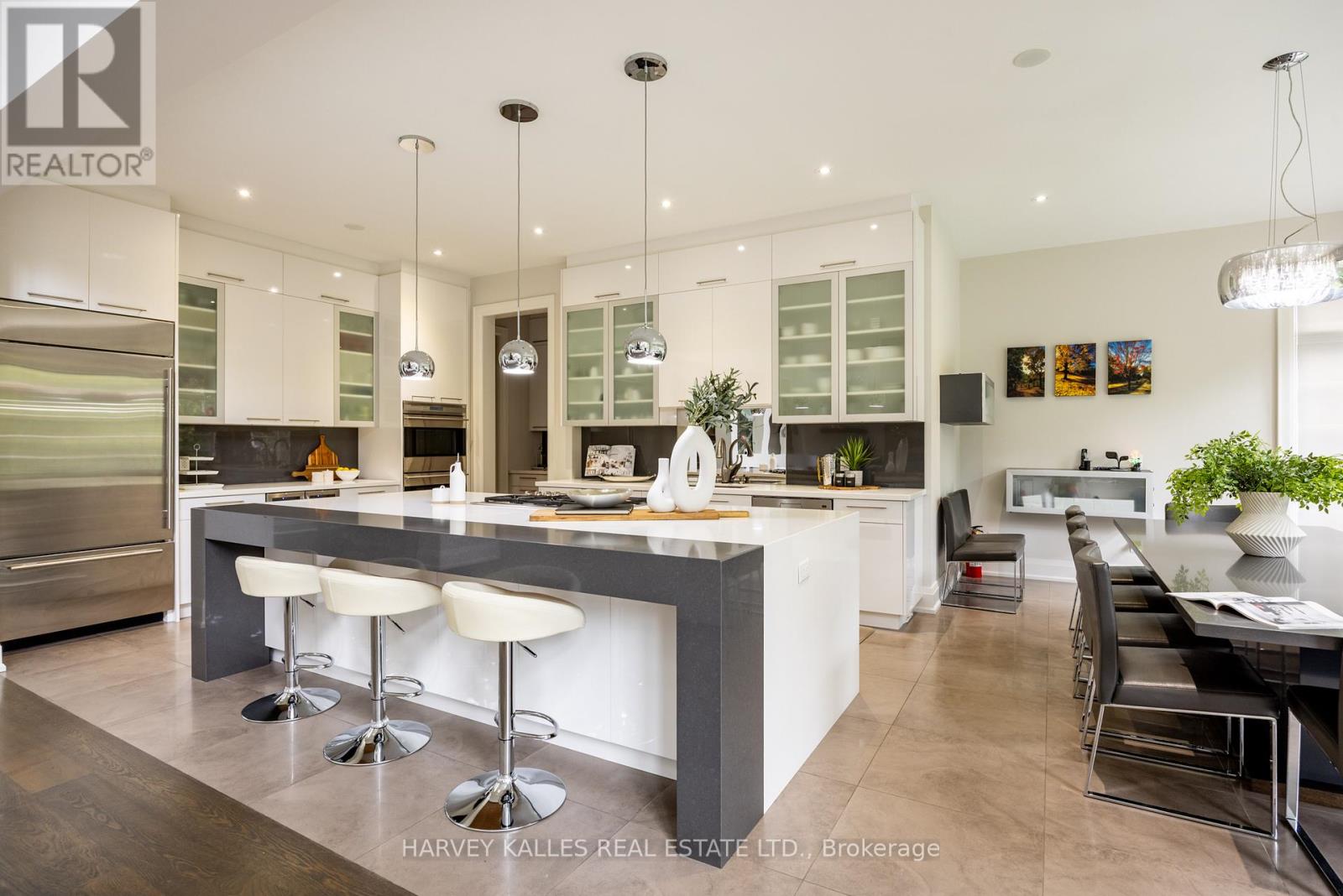 14 Sulgrave Crescent, Toronto, Ontario  M2L 1W6 - Photo 12 - C12389155