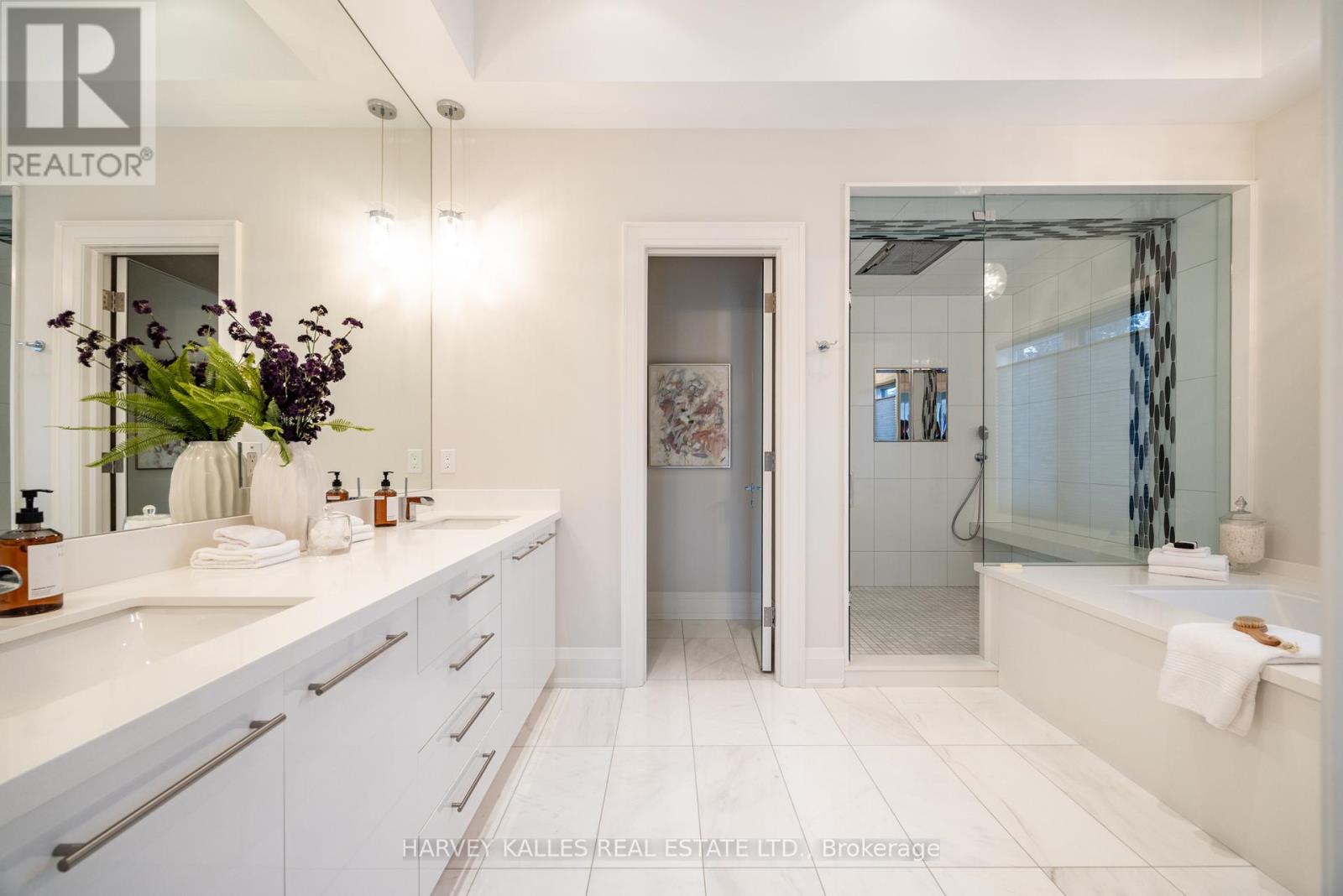 14 Sulgrave Crescent, Toronto, Ontario  M2L 1W6 - Photo 27 - C12389155