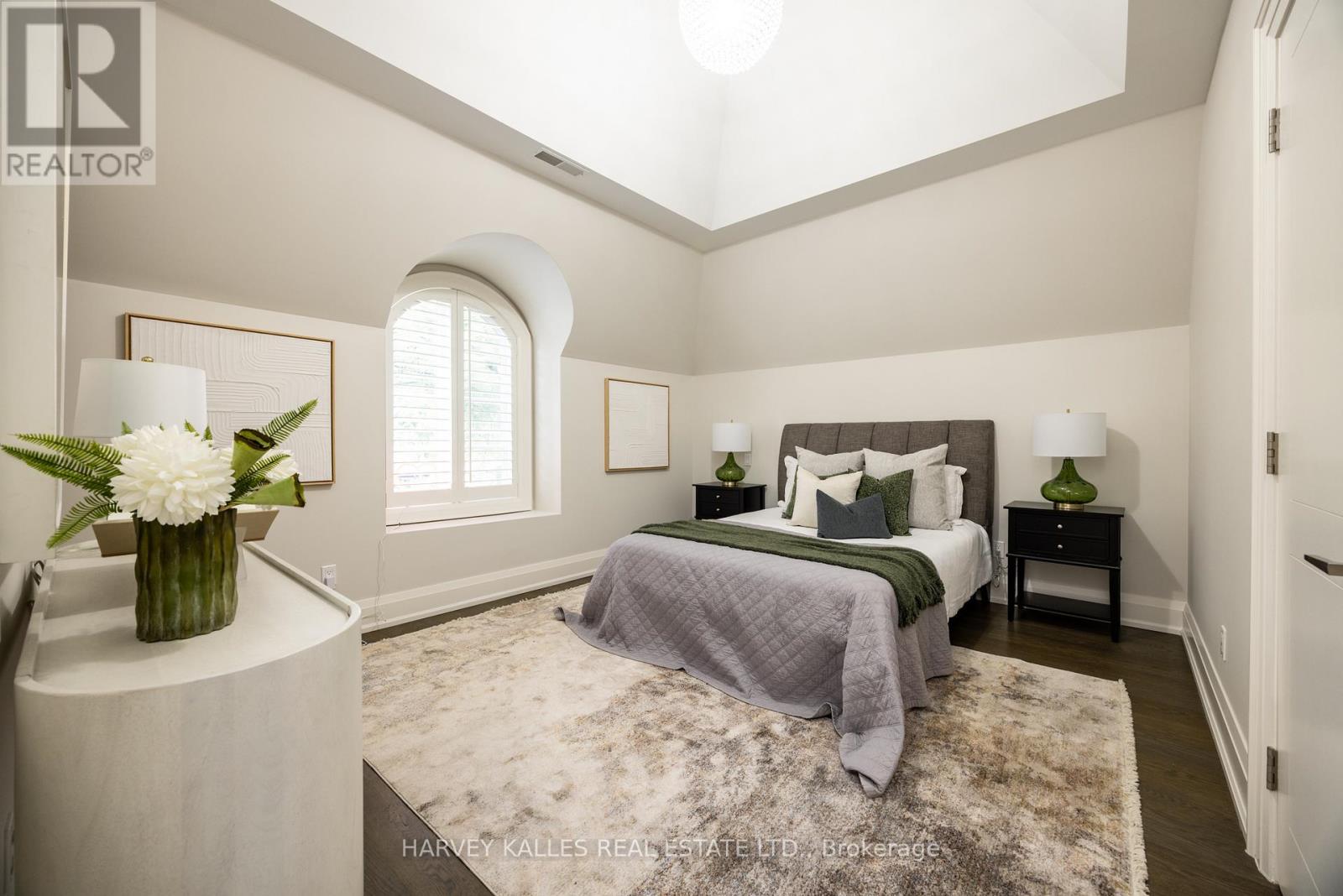 14 Sulgrave Crescent, Toronto, Ontario  M2L 1W6 - Photo 29 - C12389155