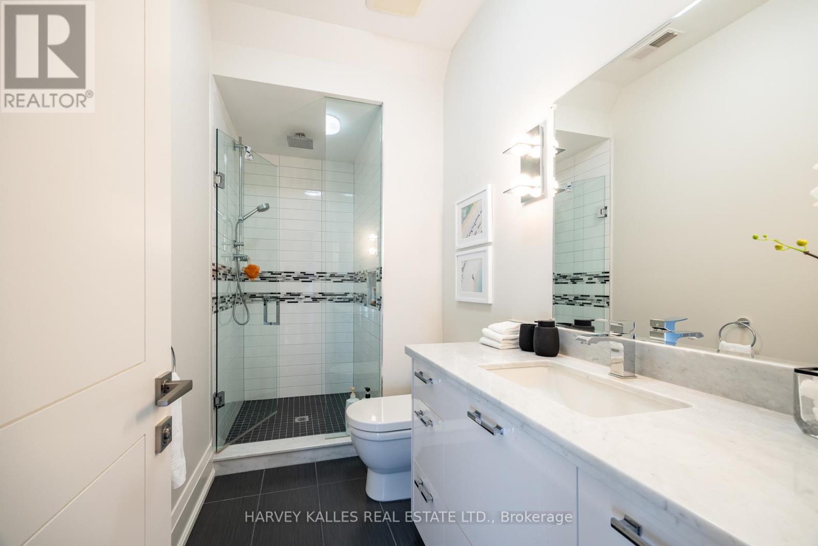 14 Sulgrave Crescent, Toronto, Ontario  M2L 1W6 - Photo 30 - C12389155