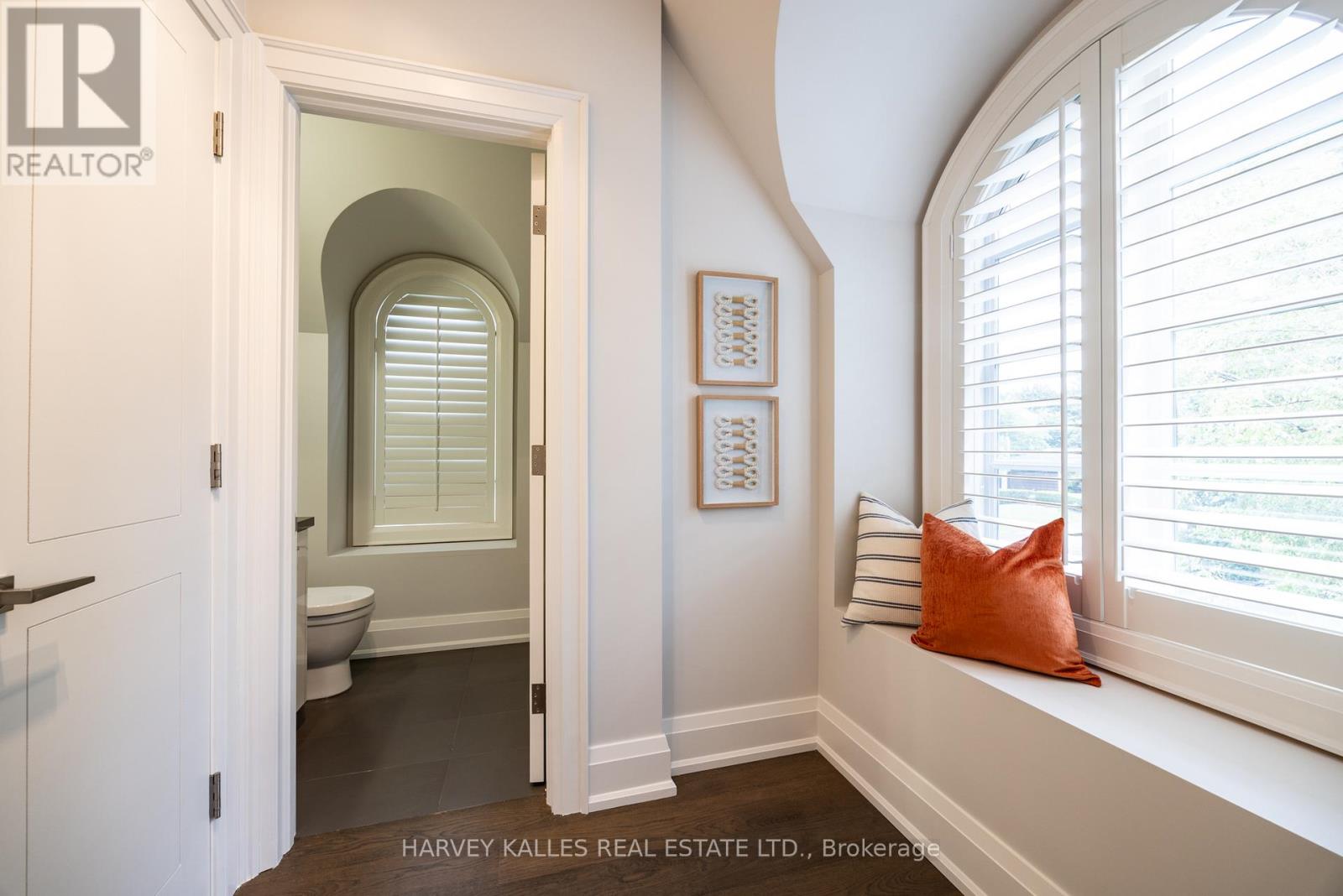 14 Sulgrave Crescent, Toronto, Ontario  M2L 1W6 - Photo 32 - C12389155