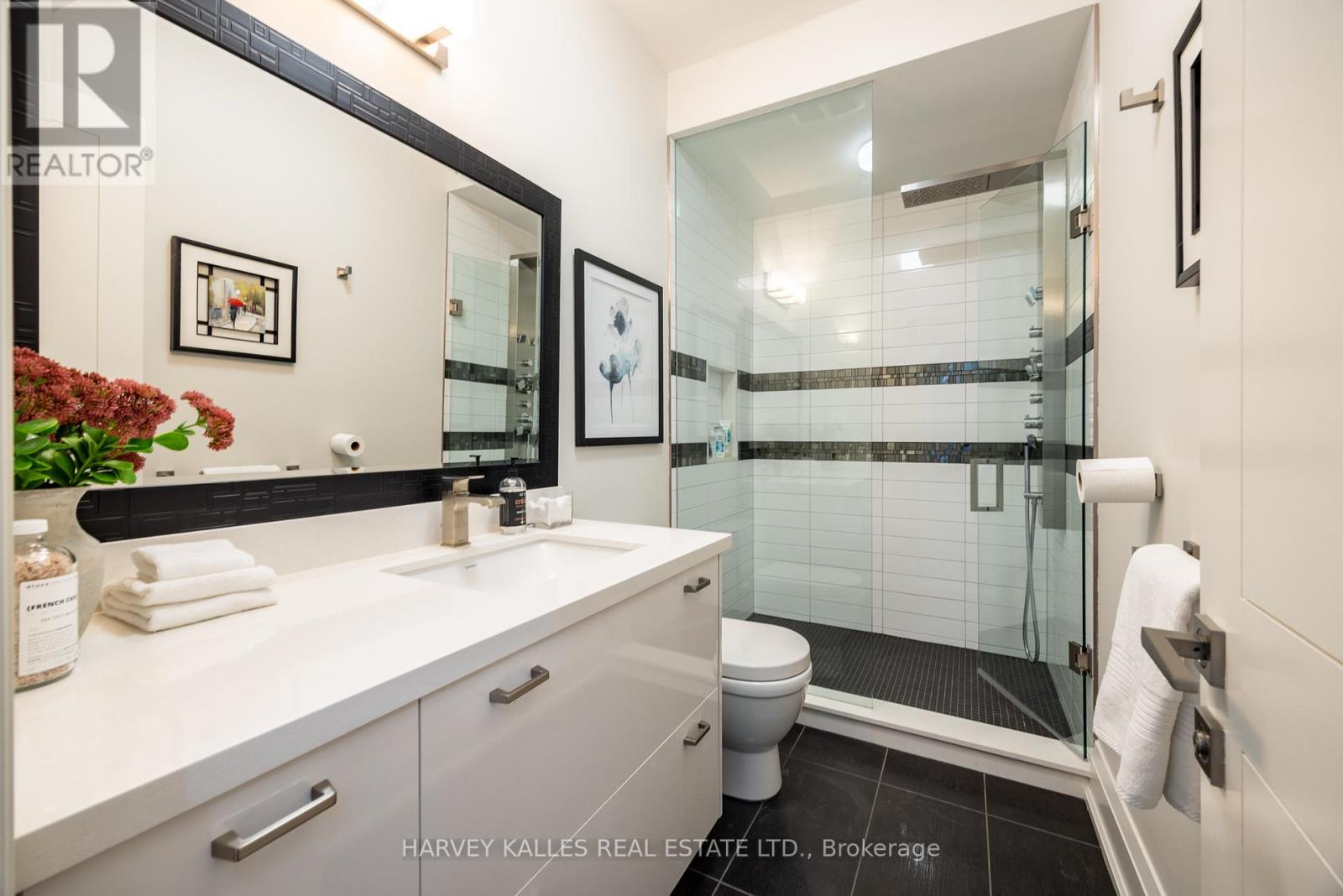 14 Sulgrave Crescent, Toronto, Ontario  M2L 1W6 - Photo 36 - C12389155