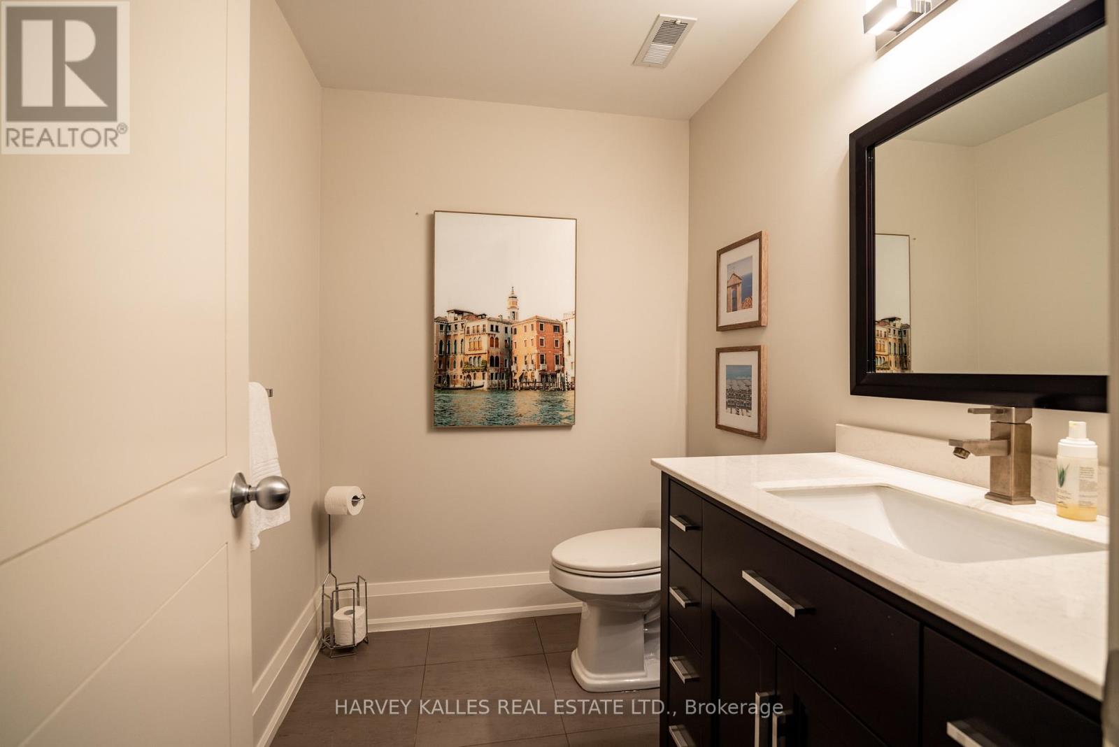 14 Sulgrave Crescent, Toronto, Ontario  M2L 1W6 - Photo 44 - C12389155