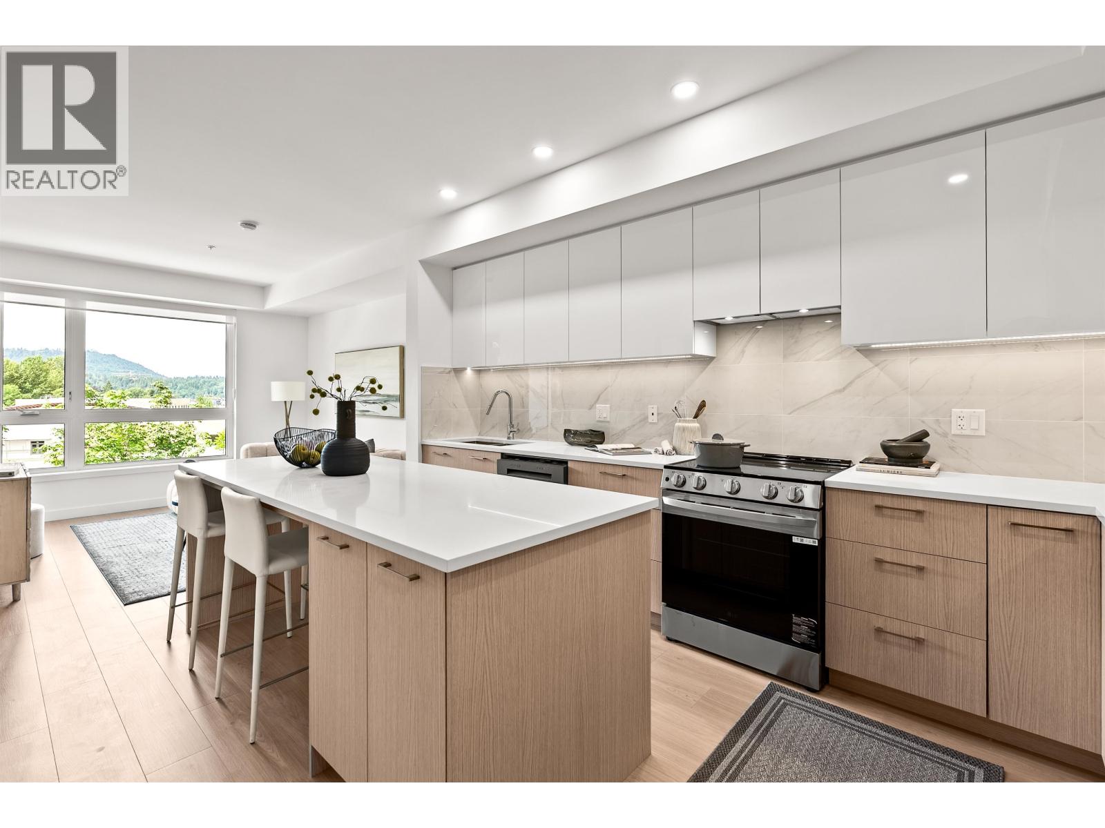 312 150 James Road, Port Moody, British Columbia  V3H 0N7 - Photo 2 - R3044755