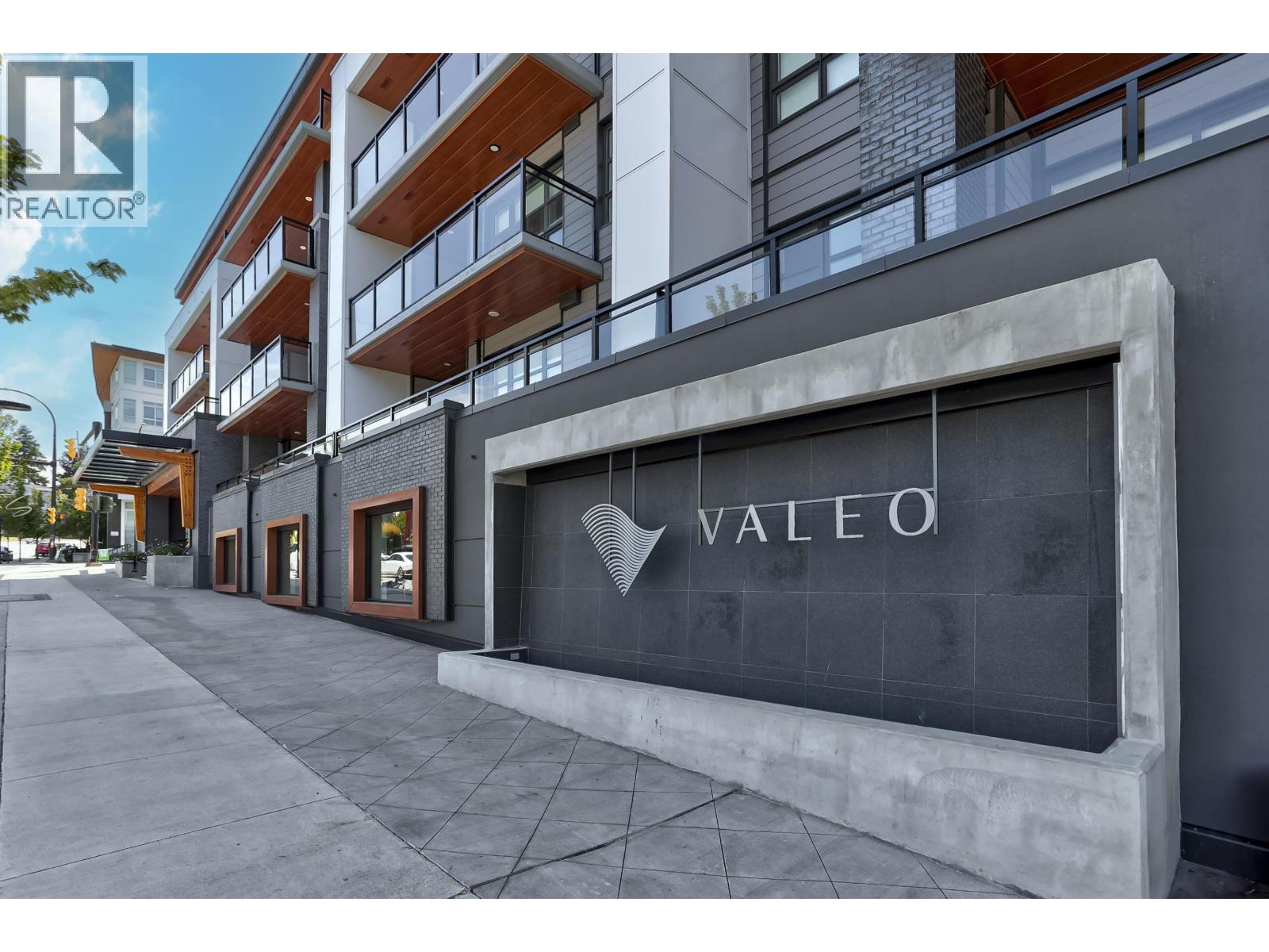 306 4788 HASTINGS STREET, Burnaby, British Columbia
