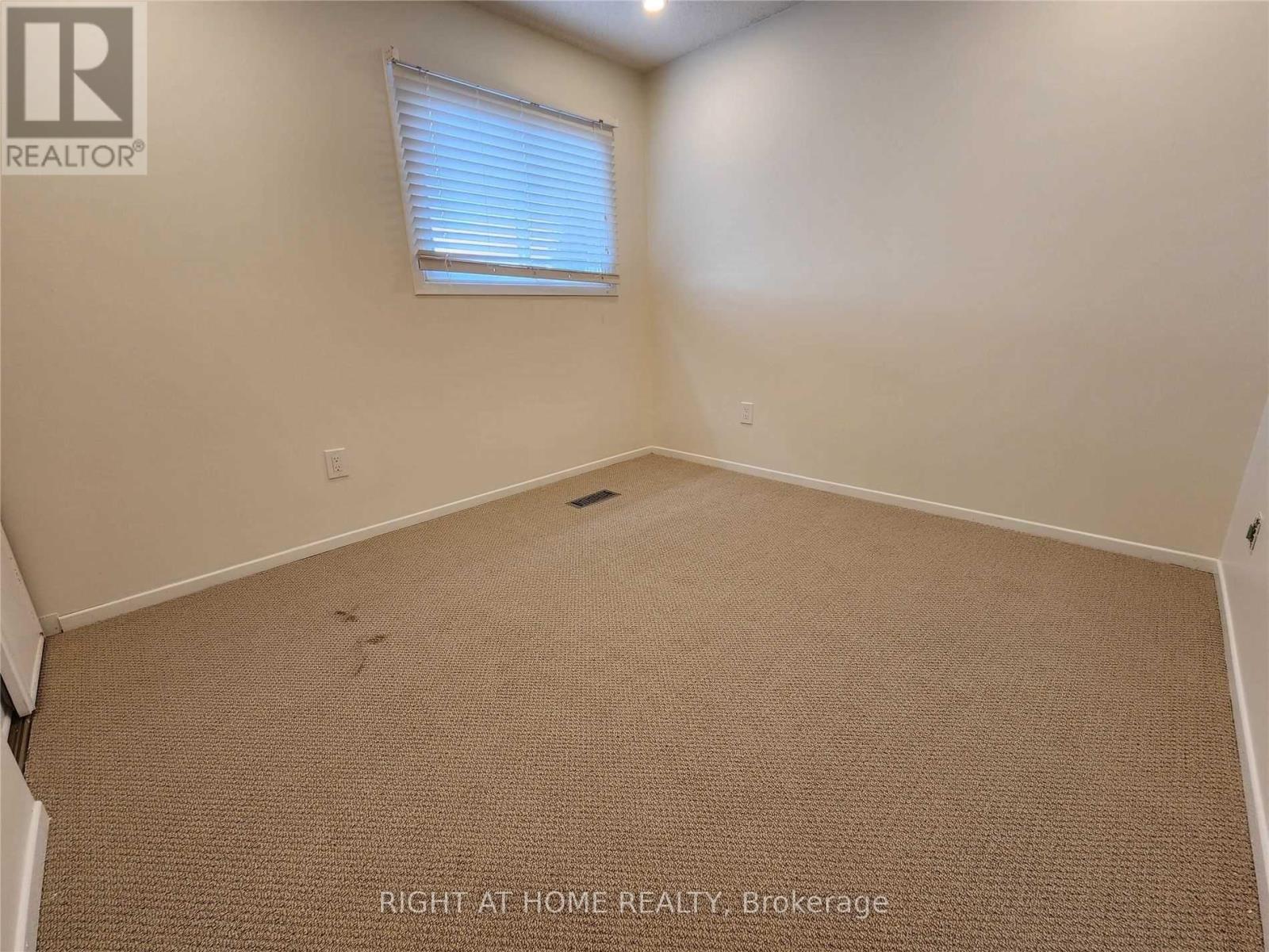 844 Crowells Street, Oshawa, Ontario  L1K 1X3 - Photo 13 - E12389125