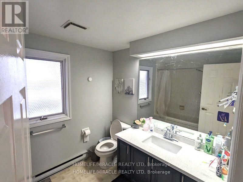 Upper - 442 Rimosa Court, Oshawa, Ontario  L1J 7T6 - Photo 16 - E12389147