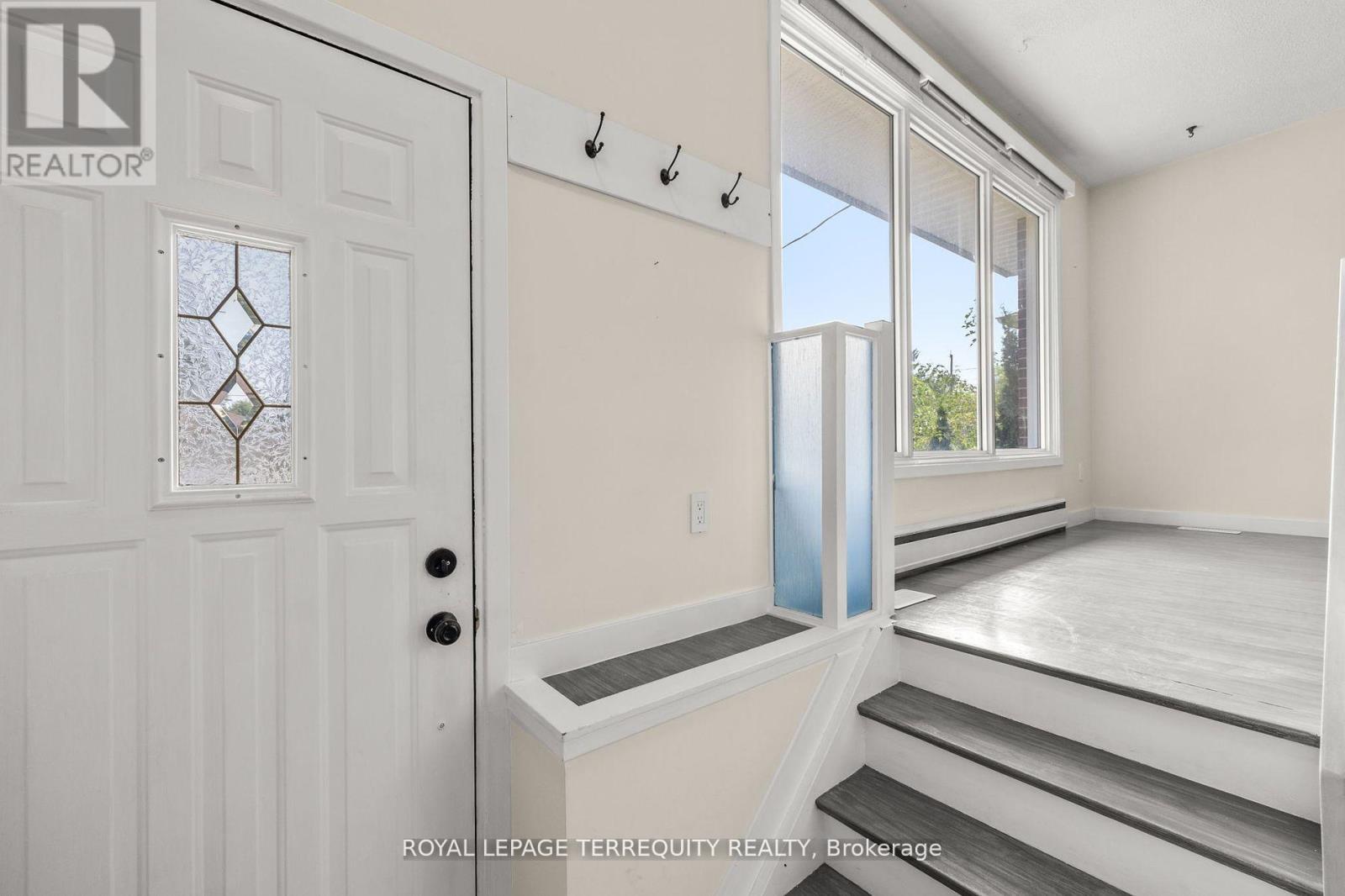 Main Floor - 116 Byng Avenue, Oshawa, Ontario  L1G 3N3 - Photo 2 - E12389172