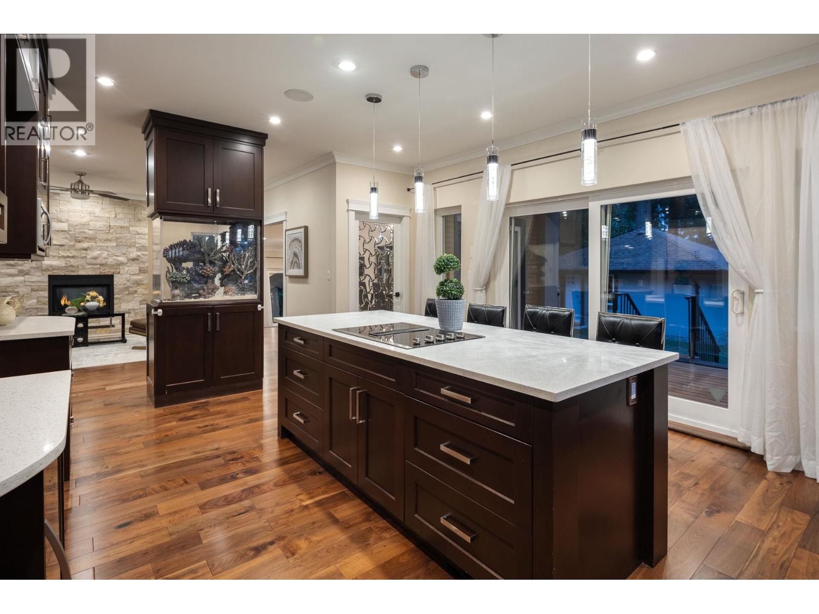 839 W 20th Street, North Vancouver, British Columbia  V7P 2B5 - Photo 13 - R3044743