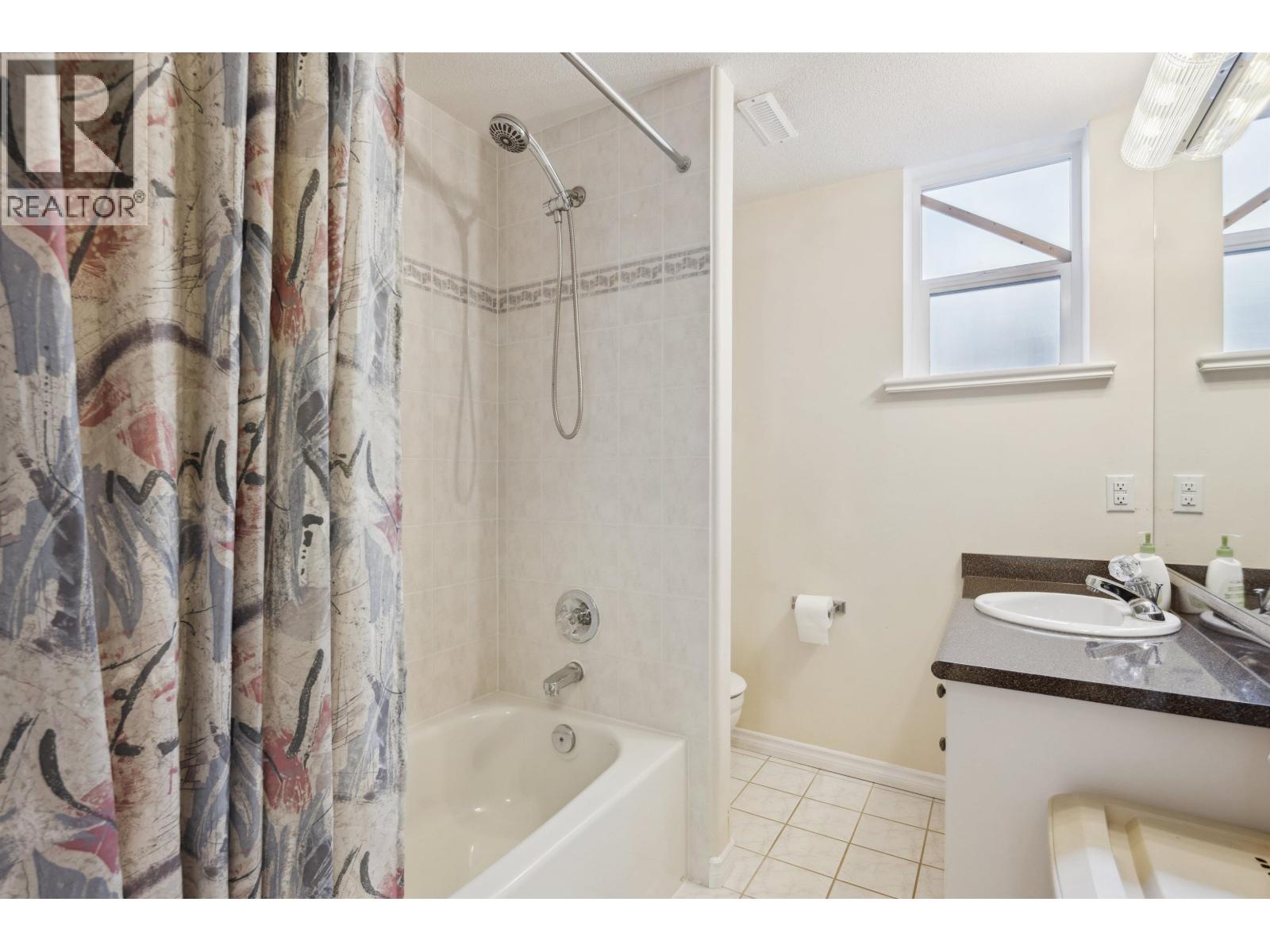 2525 Sapphire Place, Coquitlam, British Columbia  V3E 2Z1 - Photo 33 - R3044773