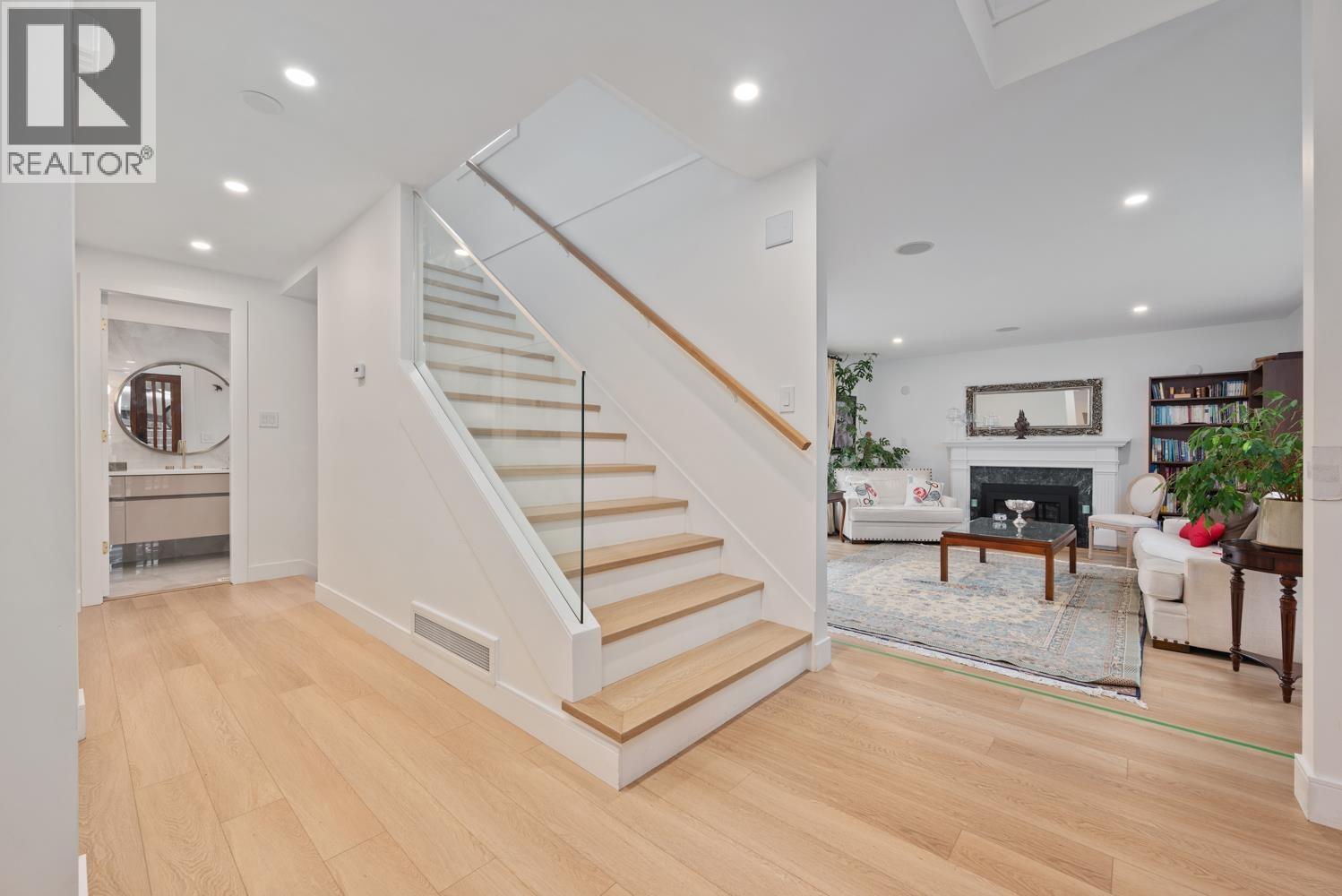 1390 Lawson Avenue, West Vancouver, British Columbia  V7T 2E7 - Photo 4 - R3044738