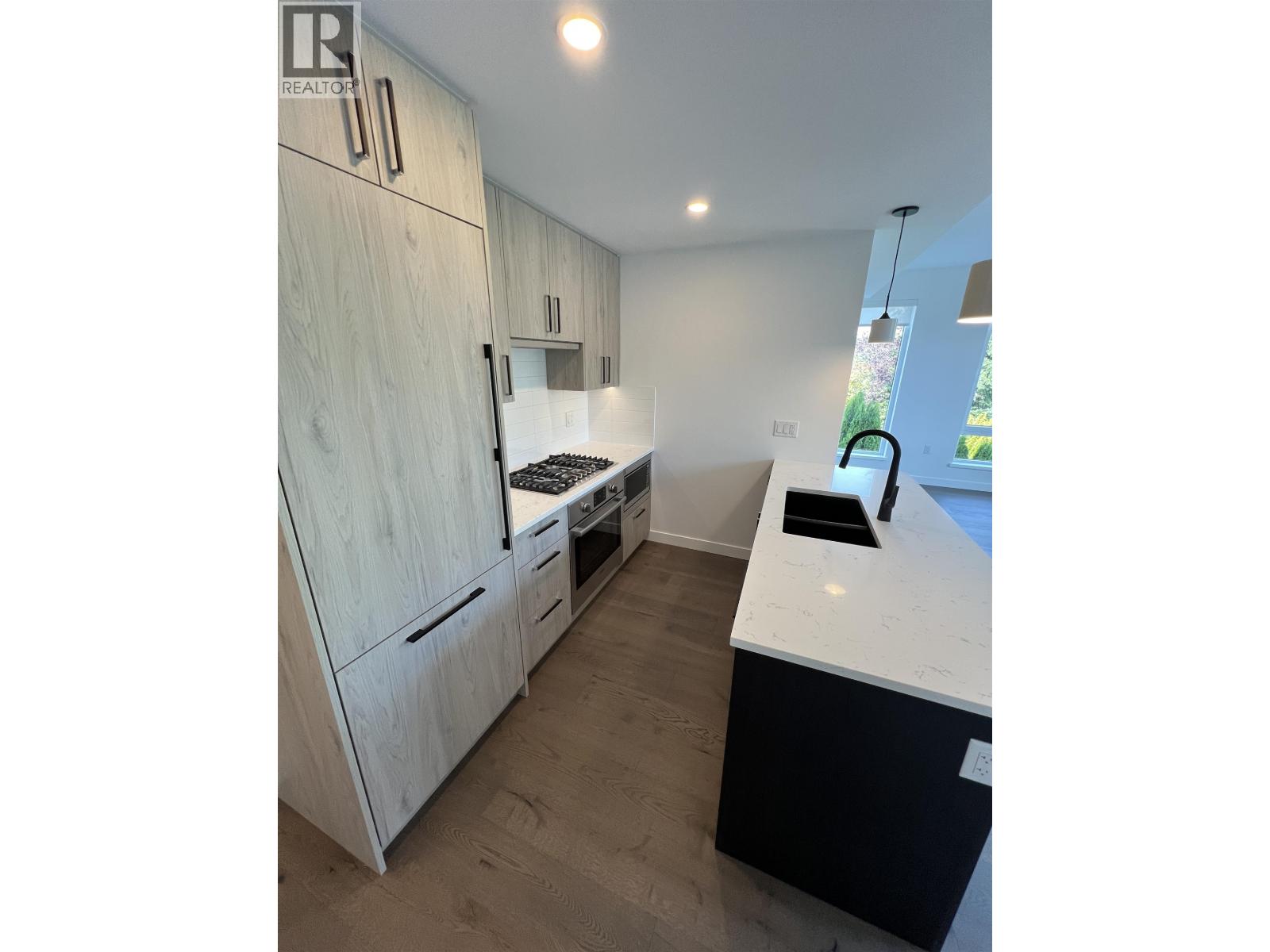 305 6859 Cambie Street, Vancouver, British Columbia  V6P 3H1 - Photo 3 - R3044758