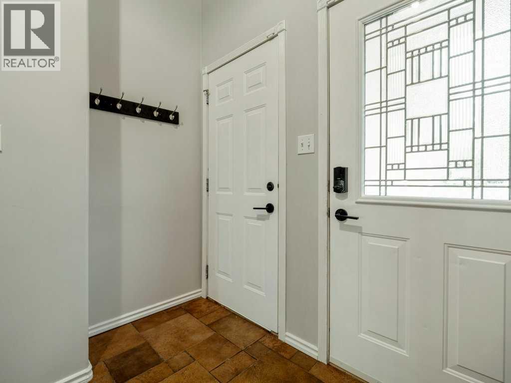 Property at 11 Rivercrest Court W image 5