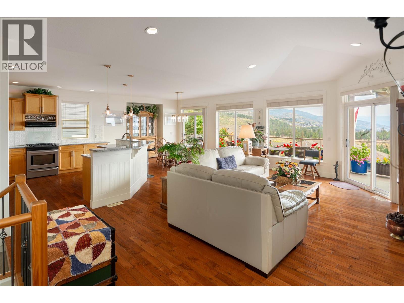 860 Kuipers Crescent, Kelowna, British Columbia  V1W 5B1 - Photo 10 - 10362018