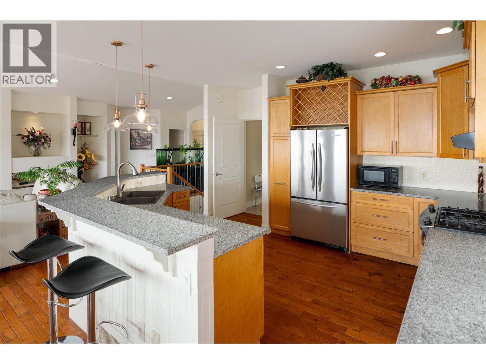 860 Kuipers Crescent, Kelowna, British Columbia  V1W 5B1 - Photo 13 - 10362018