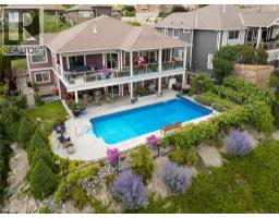 860 Kuipers Crescent, kelowna, British Columbia