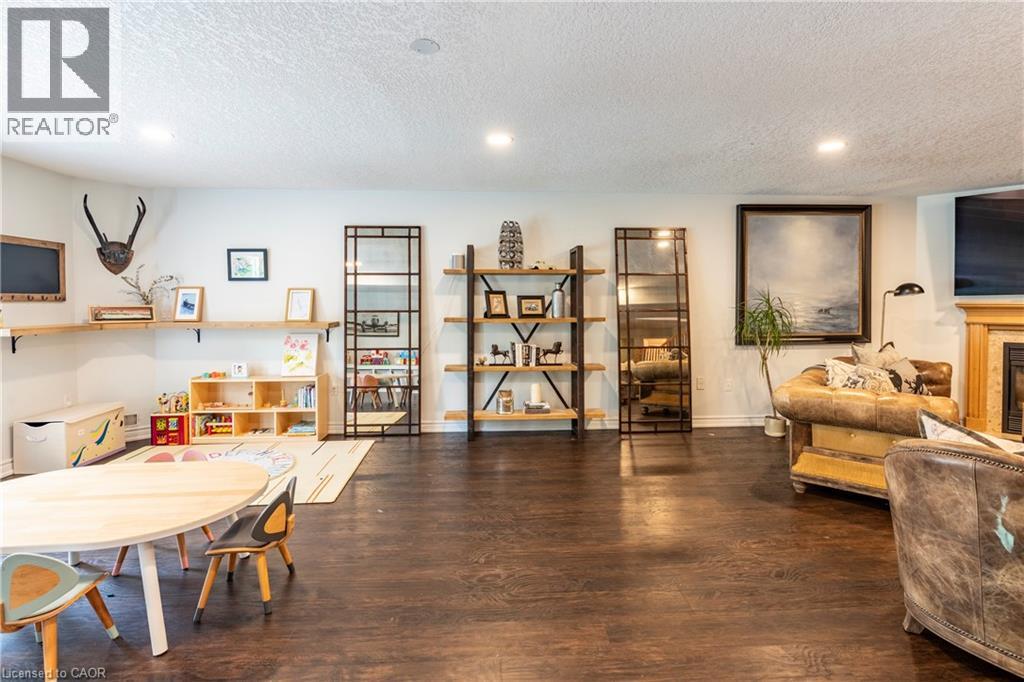 333 Milla Court, Waterloo, Ontario  N2L 6N4 - Photo 32 - 40767384