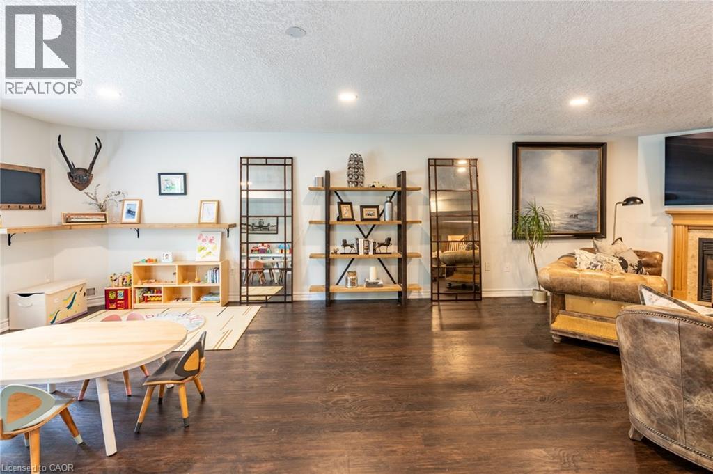 333 Milla Court, Waterloo, Ontario  N2L 6N4 - Photo 36 - 40767384