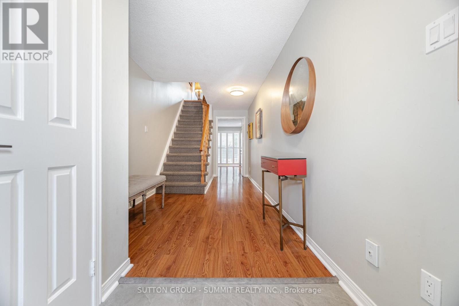 Property at 55 - 55 CONFEDERATION WAY image 3