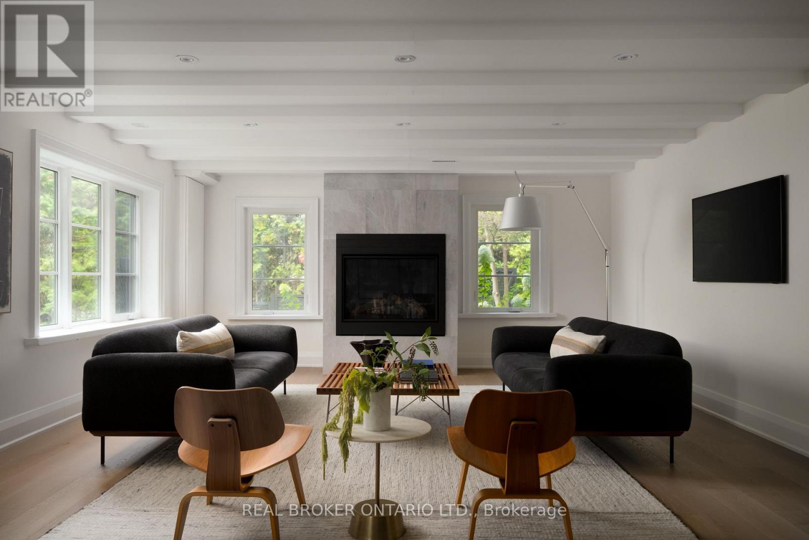 Property at 20 LASKAY LANE image 1