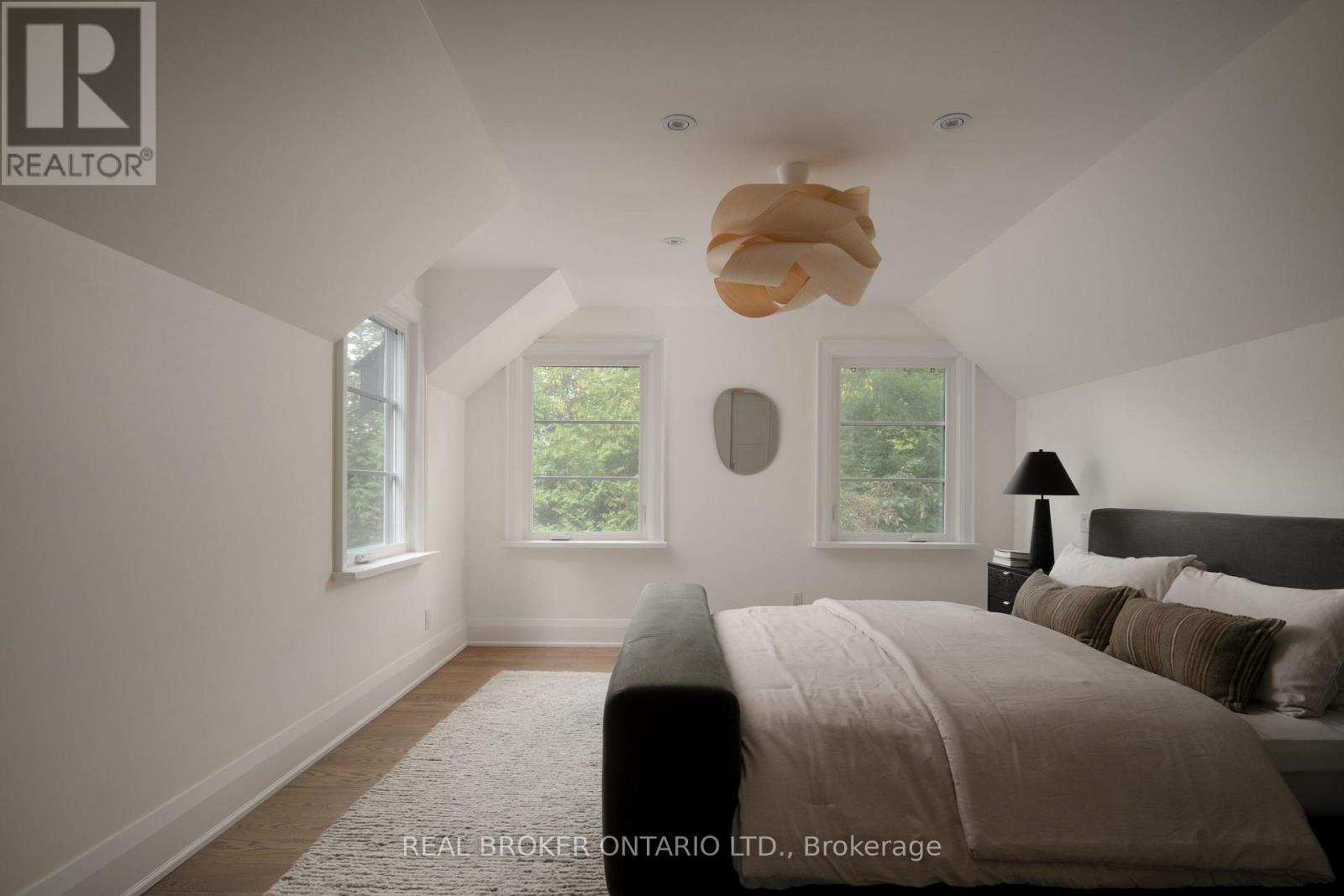 20 Laskay Lane, King, Ontario  L7B 1K4 - Photo 12 - N12389068