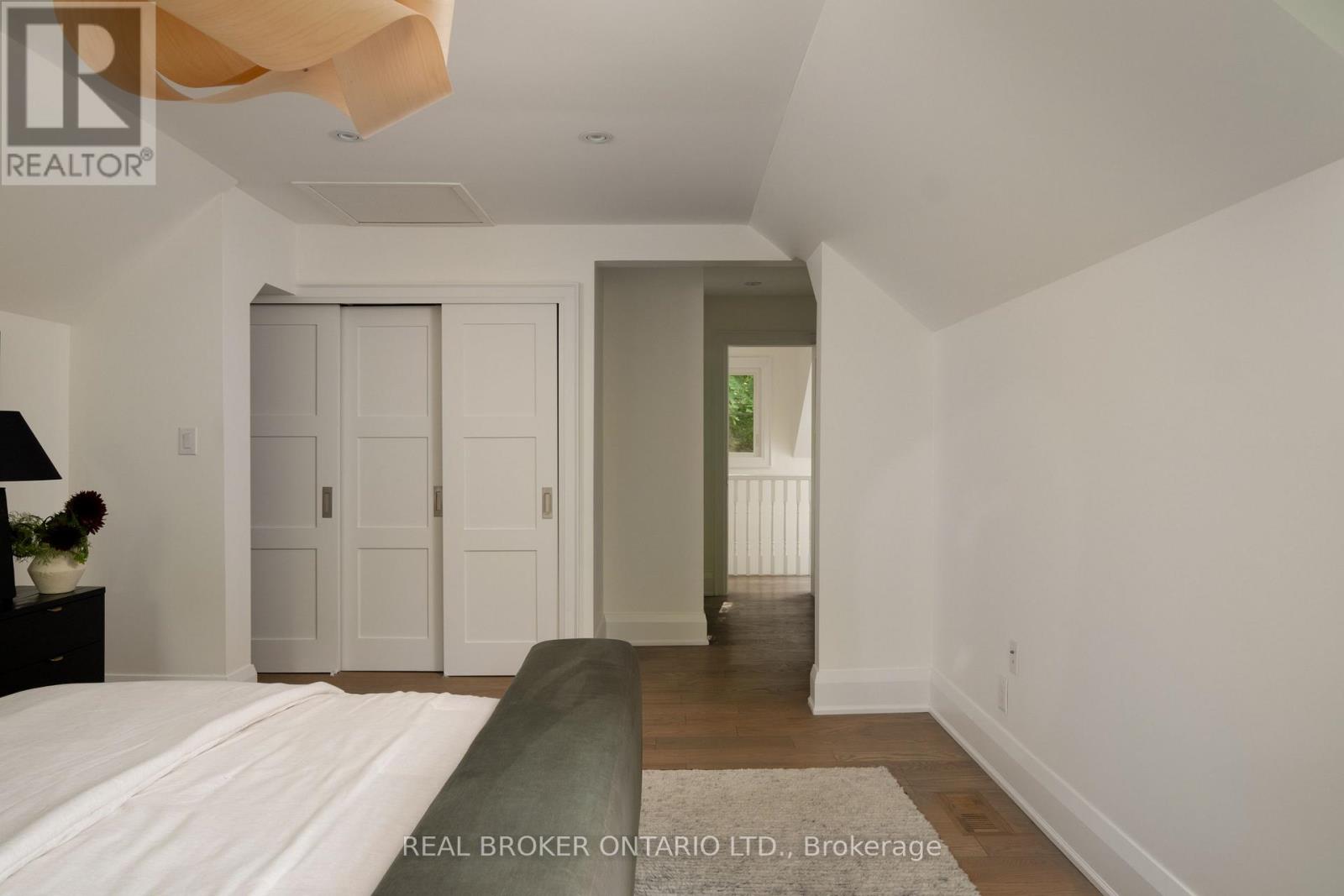 20 Laskay Lane, King, Ontario  L7B 1K4 - Photo 13 - N12389068