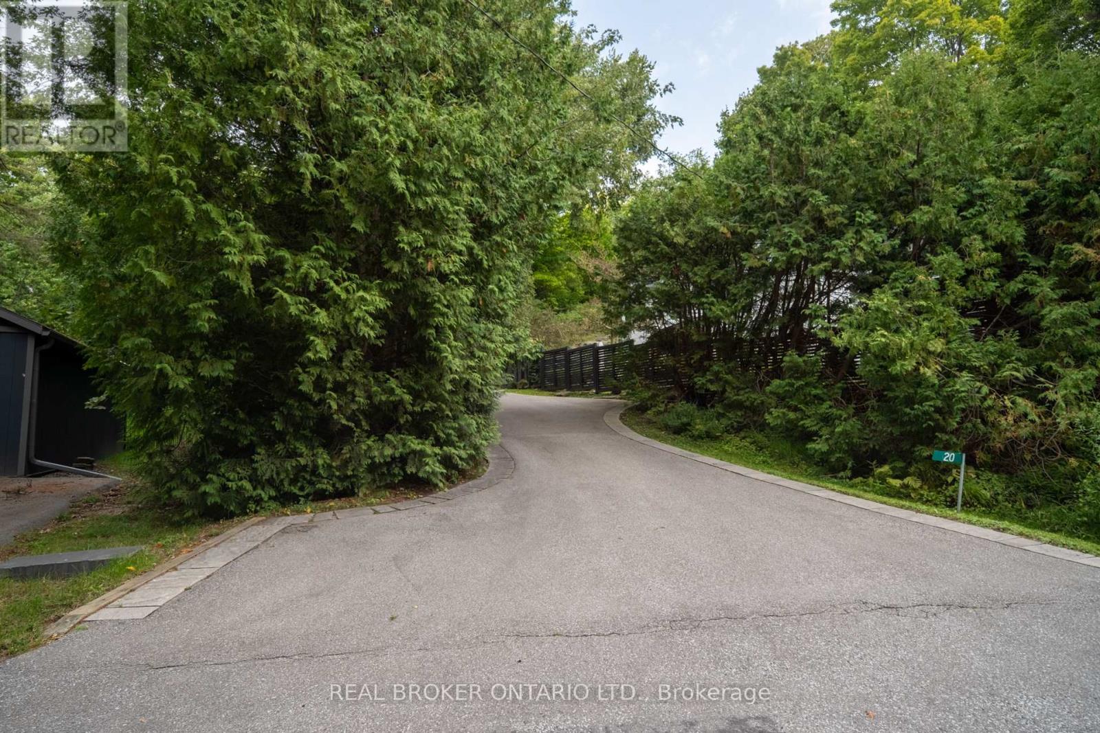 20 Laskay Lane, King, Ontario  L7B 1K4 - Photo 32 - N12389068