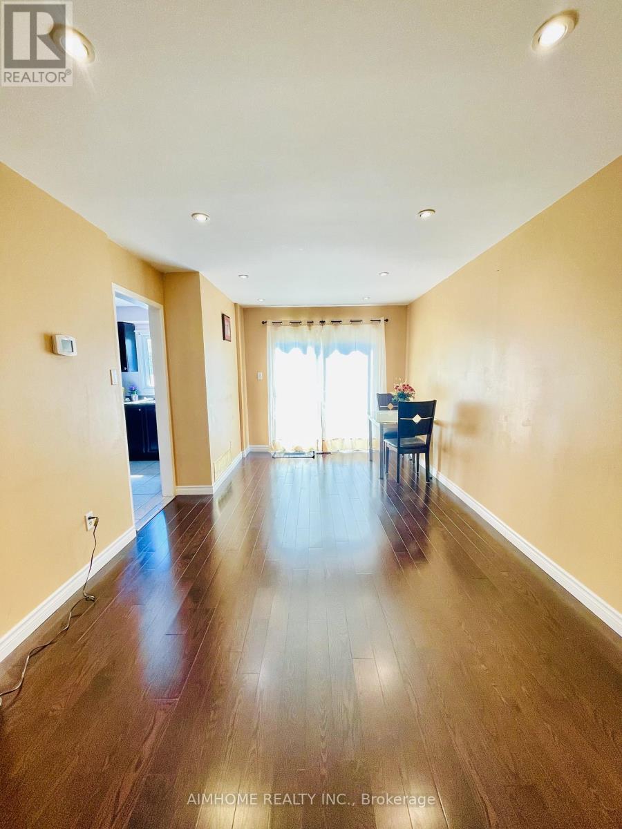 Property at 41 PETTIGREW COURT image 3