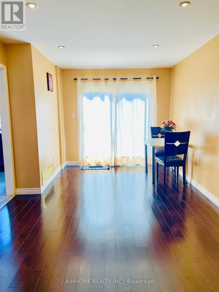 Property at 41 PETTIGREW COURT image 4