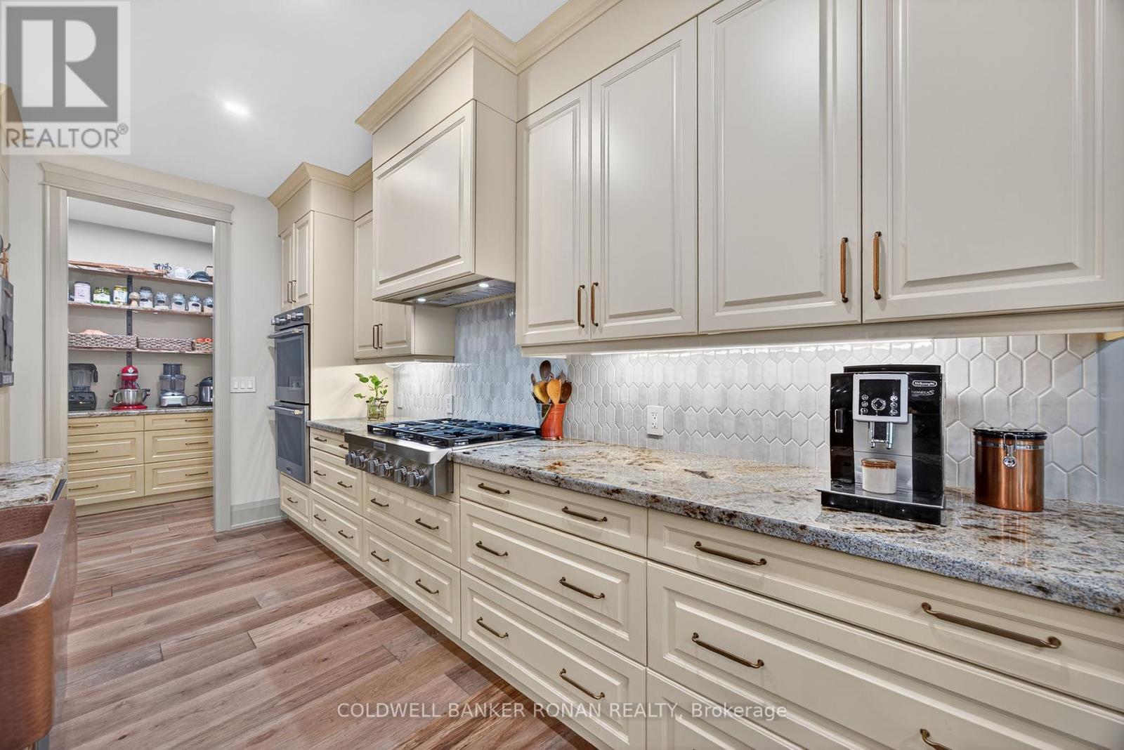 42 Elizabeth Street, New Tecumseth (Alliston), Ontario  L9R 1H7 - Photo 10 - N12389127