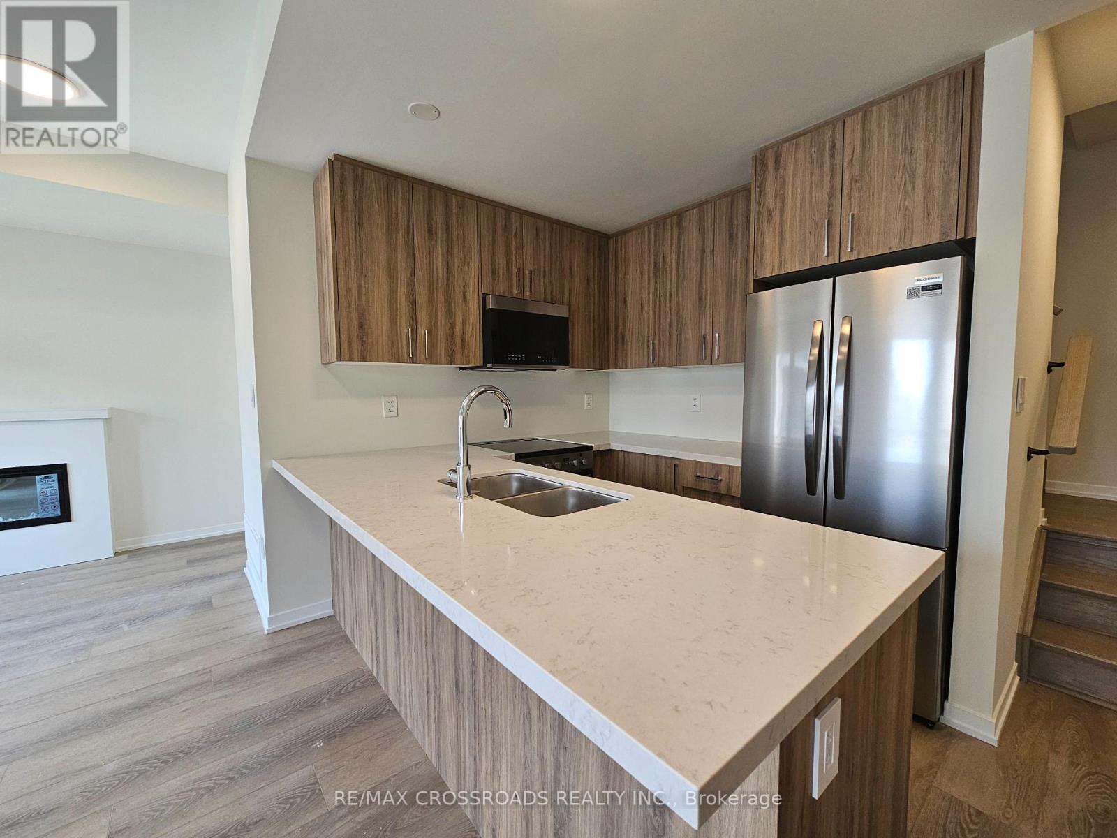 22 Matawin Lane, Richmond Hill, Ontario  L4B 0H8 - Photo 7 - N12389165