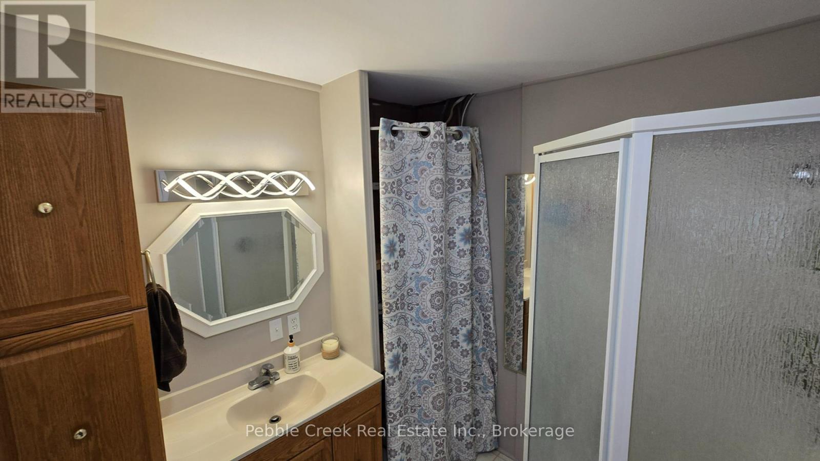 6 Park Road, Goderich, Ontario  N7A 3X8 - Photo 10 - X12377355