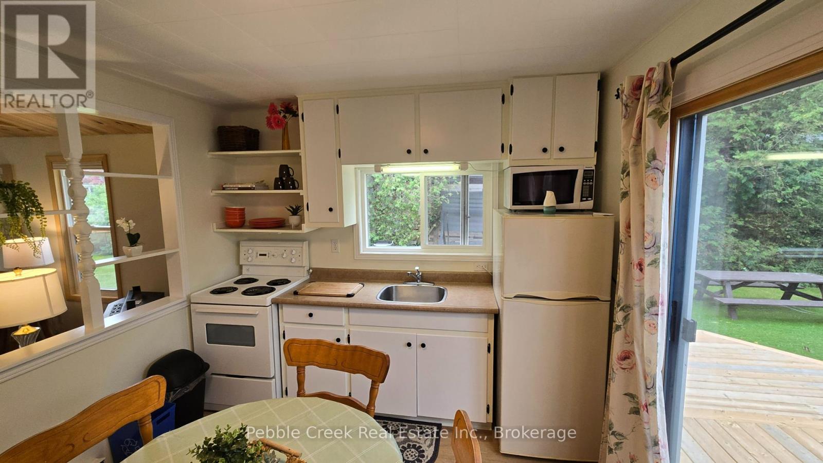 6 Park Road, Goderich, Ontario  N7A 3X8 - Photo 15 - X12377355