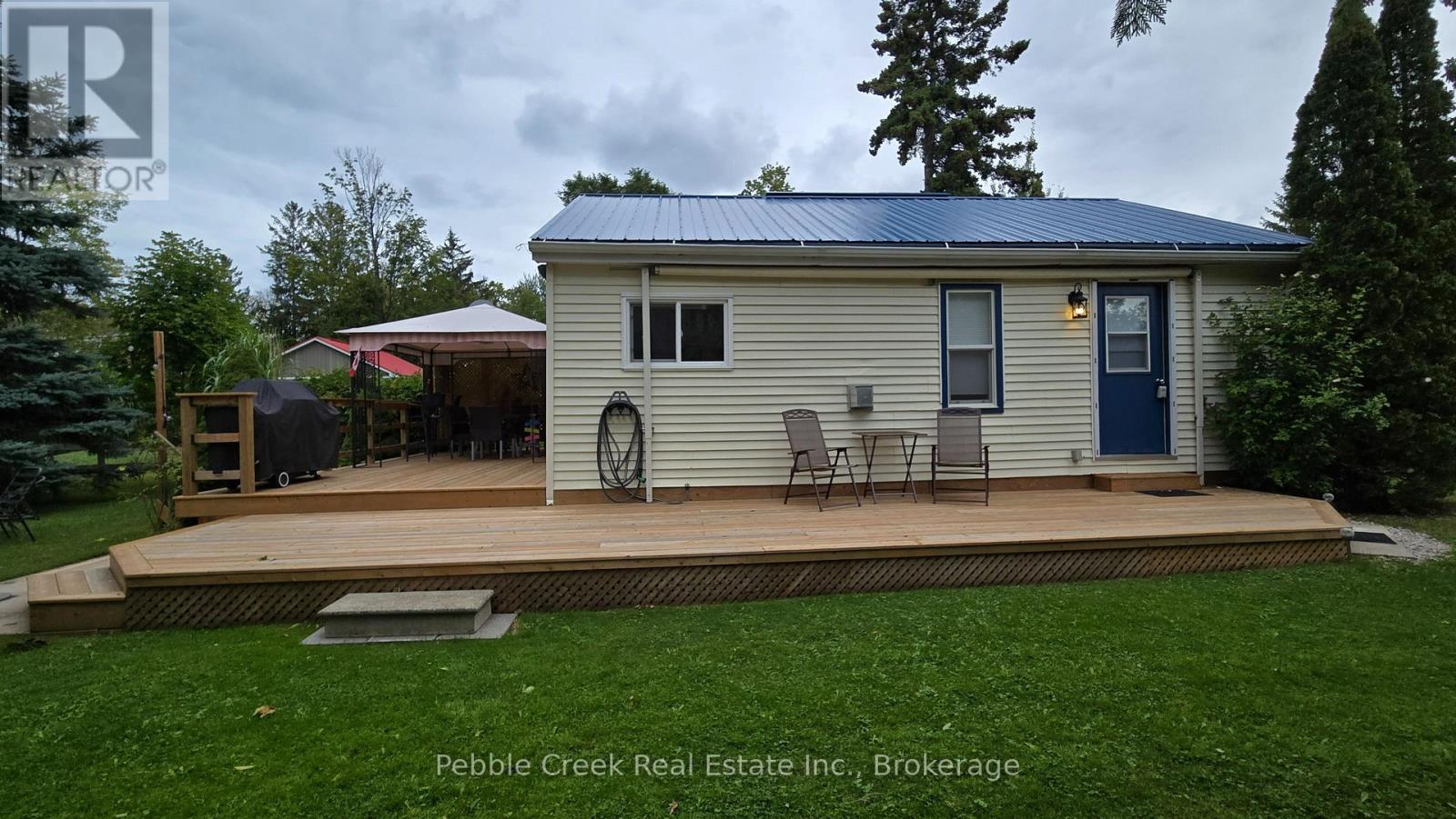 6 Park Road, Goderich, Ontario  N7A 3X8 - Photo 5 - X12377355