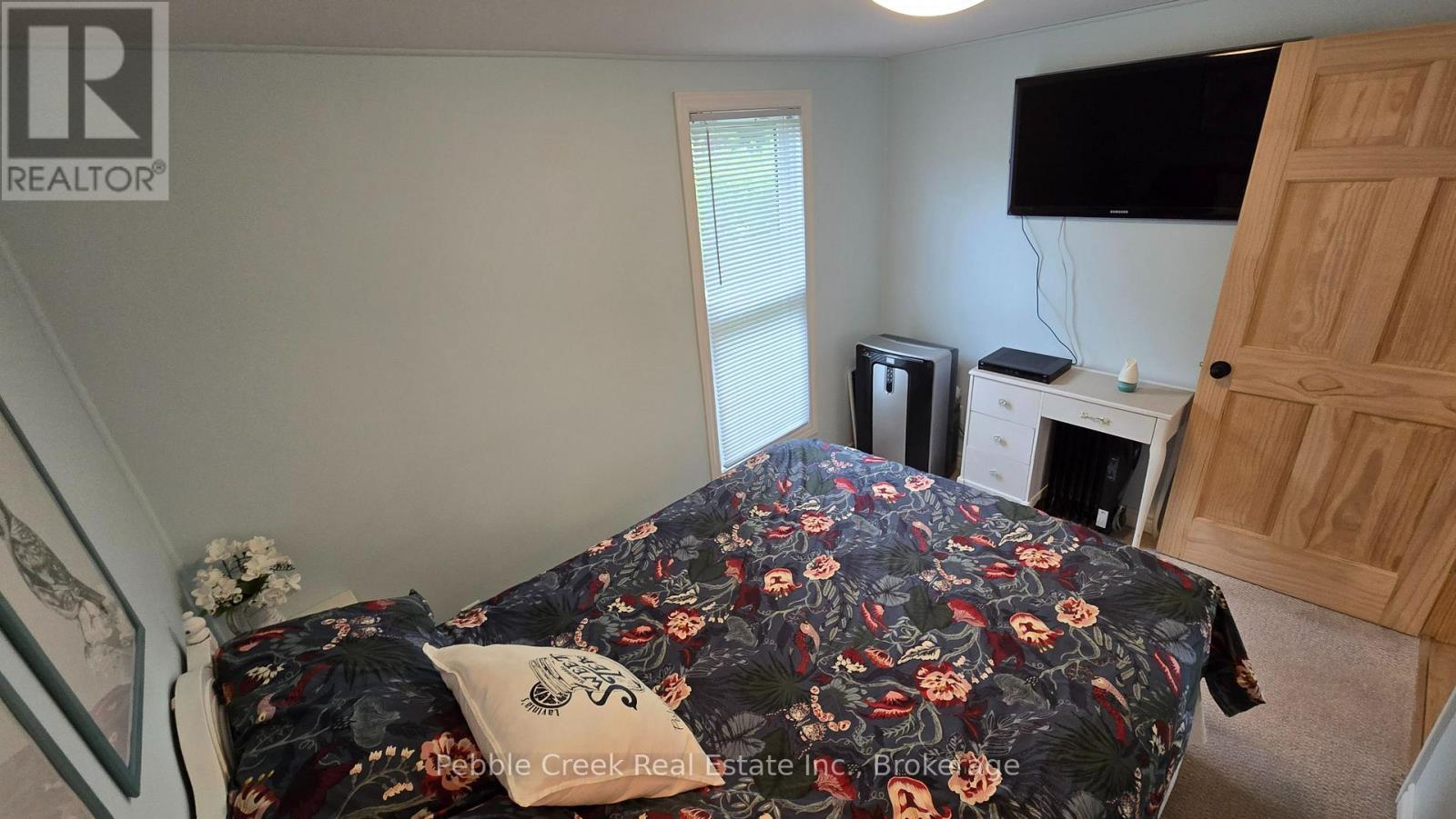 6 Park Road, Goderich, Ontario  N7A 3X8 - Photo 9 - X12377355