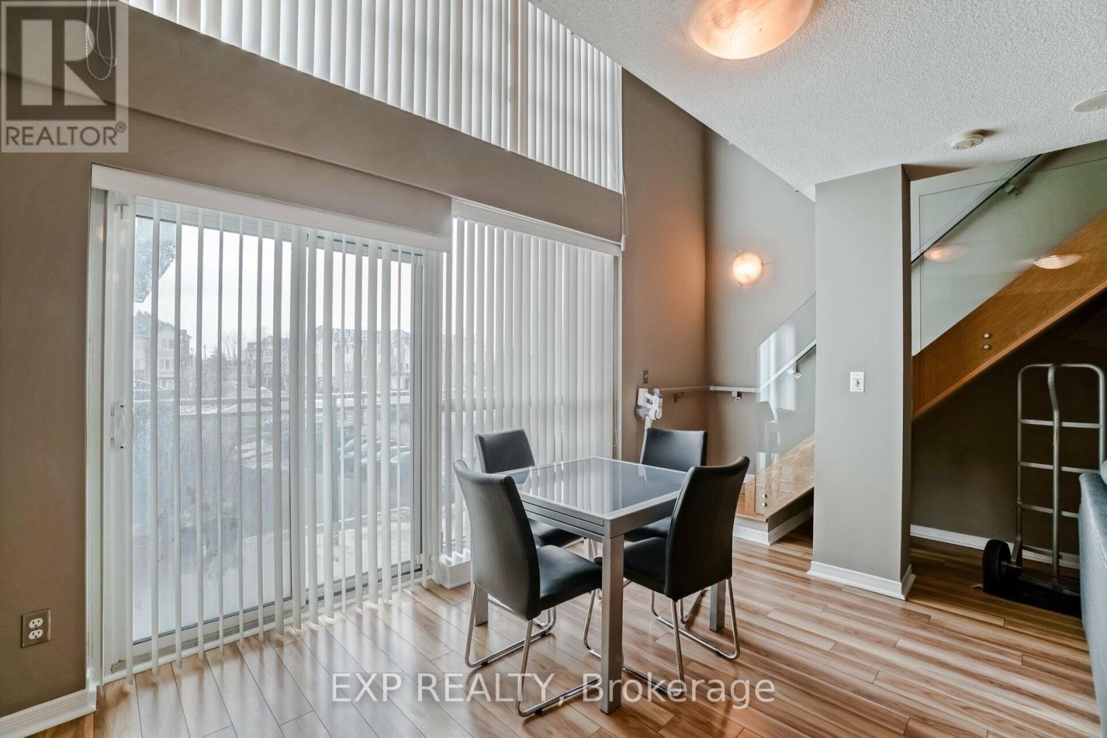 208 - 215 Queen Street E, Brampton, Ontario  L6W 0A9 - Photo 10 - W12389041