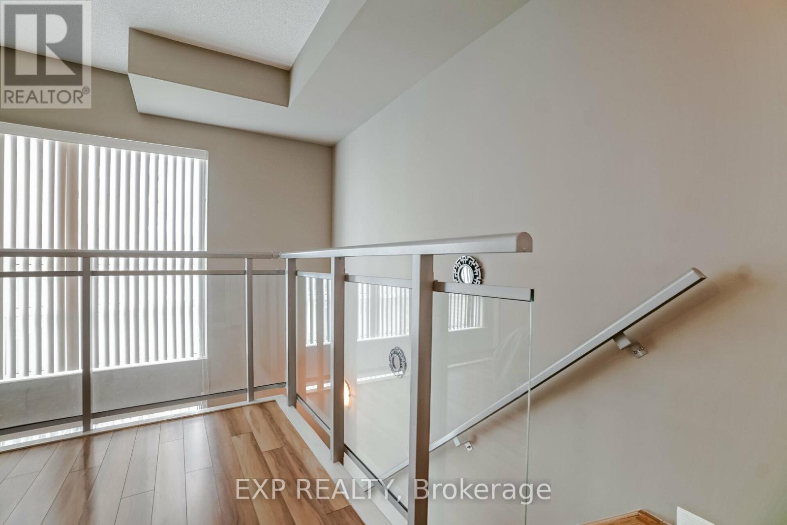208 - 215 Queen Street E, Brampton, Ontario  L6W 0A9 - Photo 17 - W12389041