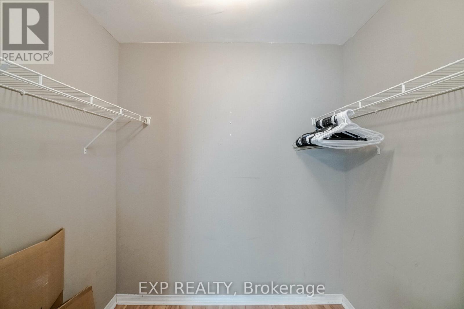 208 - 215 Queen Street E, Brampton, Ontario  L6W 0A9 - Photo 22 - W12389041