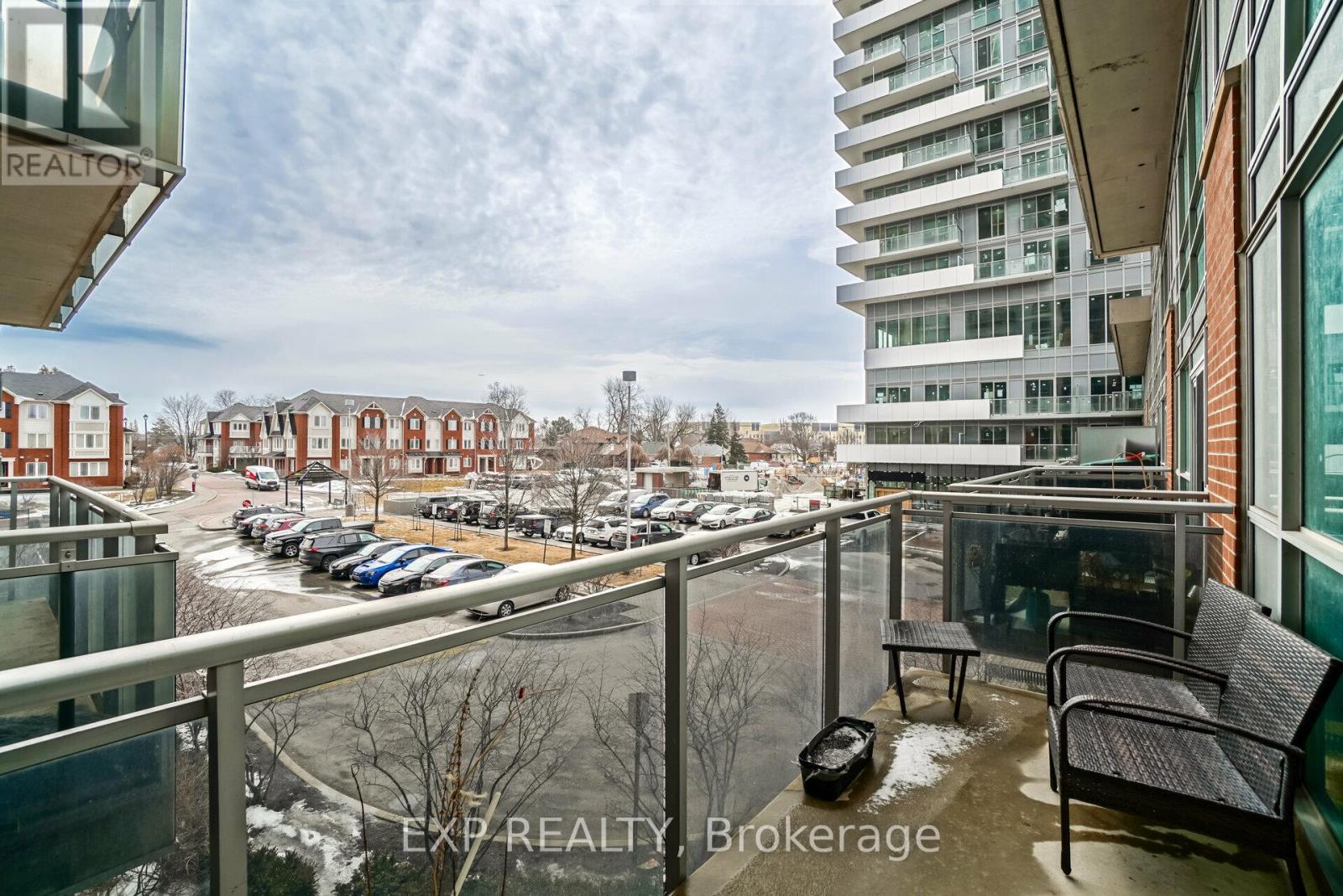 208 - 215 Queen Street E, Brampton, Ontario  L6W 0A9 - Photo 24 - W12389041