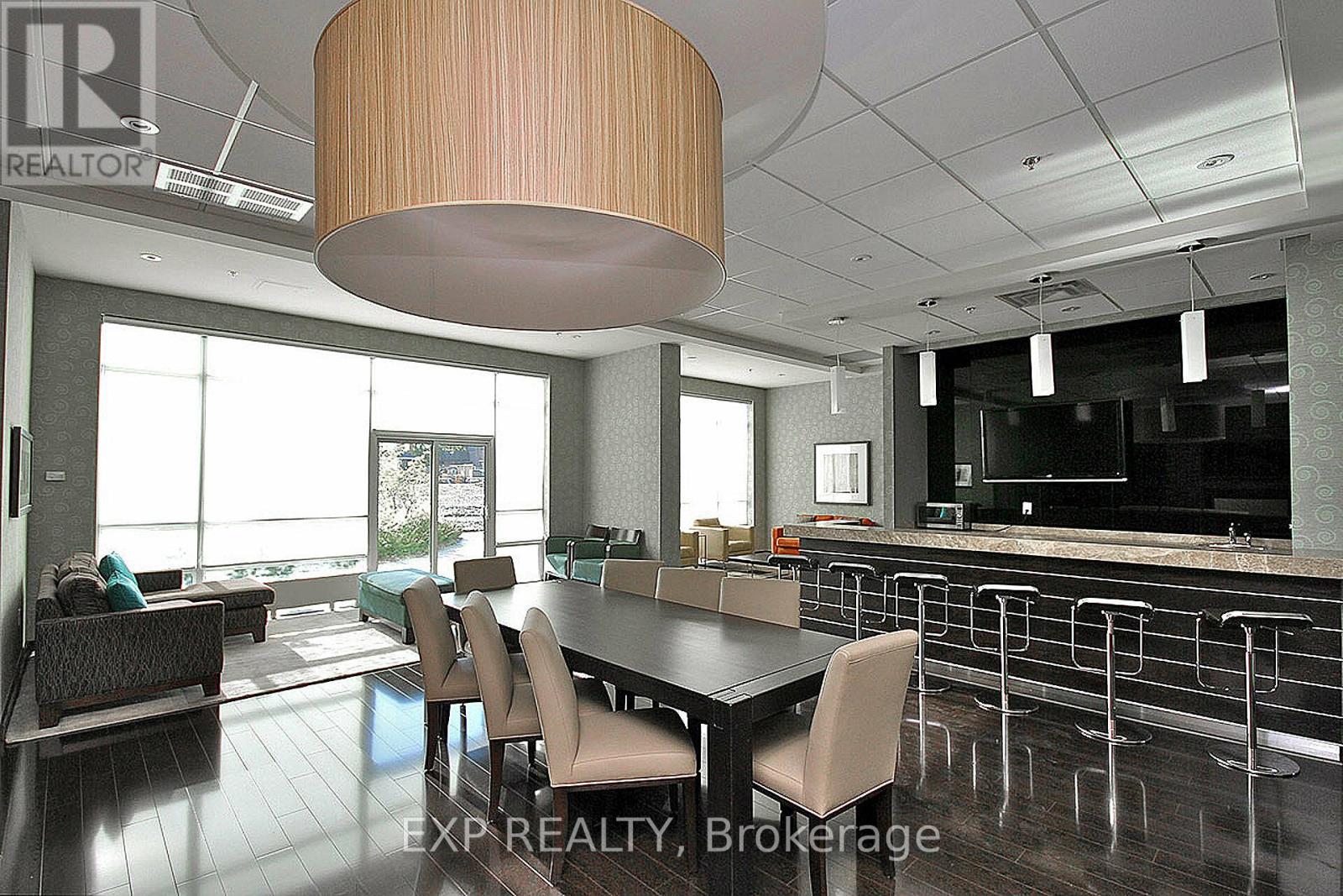 208 - 215 Queen Street E, Brampton, Ontario  L6W 0A9 - Photo 31 - W12389041