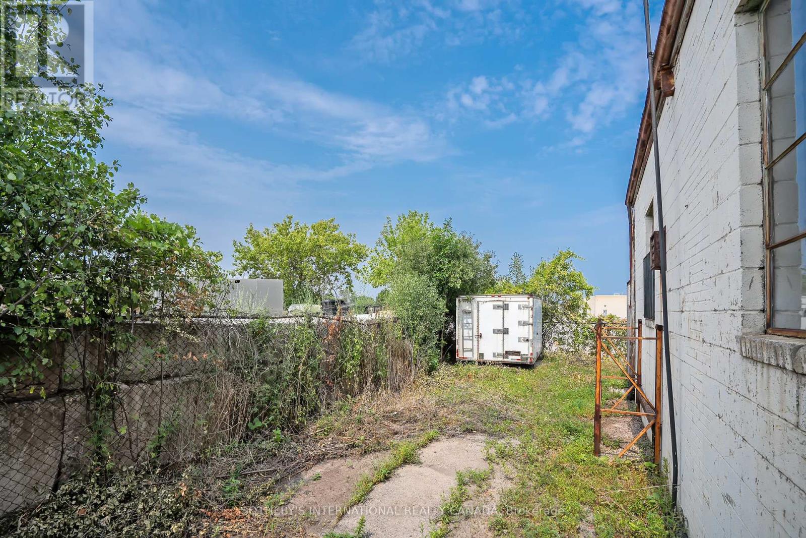 3 - 1505 Speers Road, Oakville, Ontario  L6L 2X5 - Photo 9 - W12389102