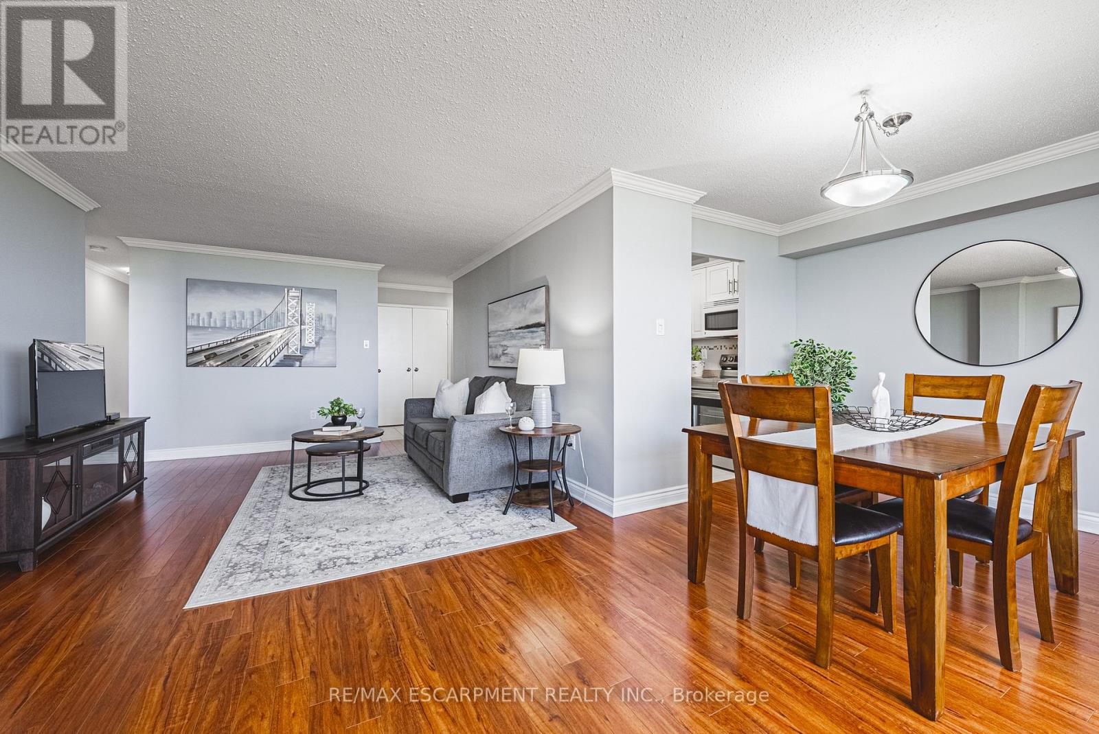 1403 - 2055 Upper Middle Road, Burlington, Ontario  L7P 3P4 - Photo 9 - W12389152