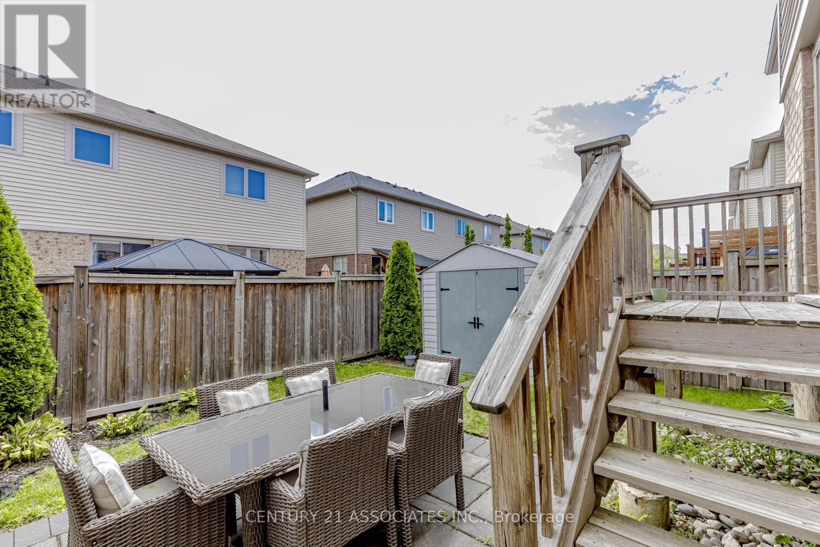 4622 Keystone Crescent, Burlington (Alton), Ontario  L7M 0L9 - Photo 27 - W12389181