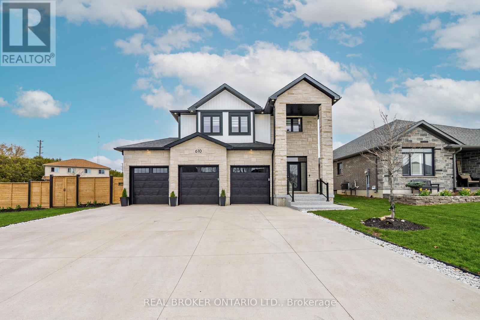 610 Conners Drive, North Perth, Ontario  N4W 0J3 - Photo 3 - X12389005