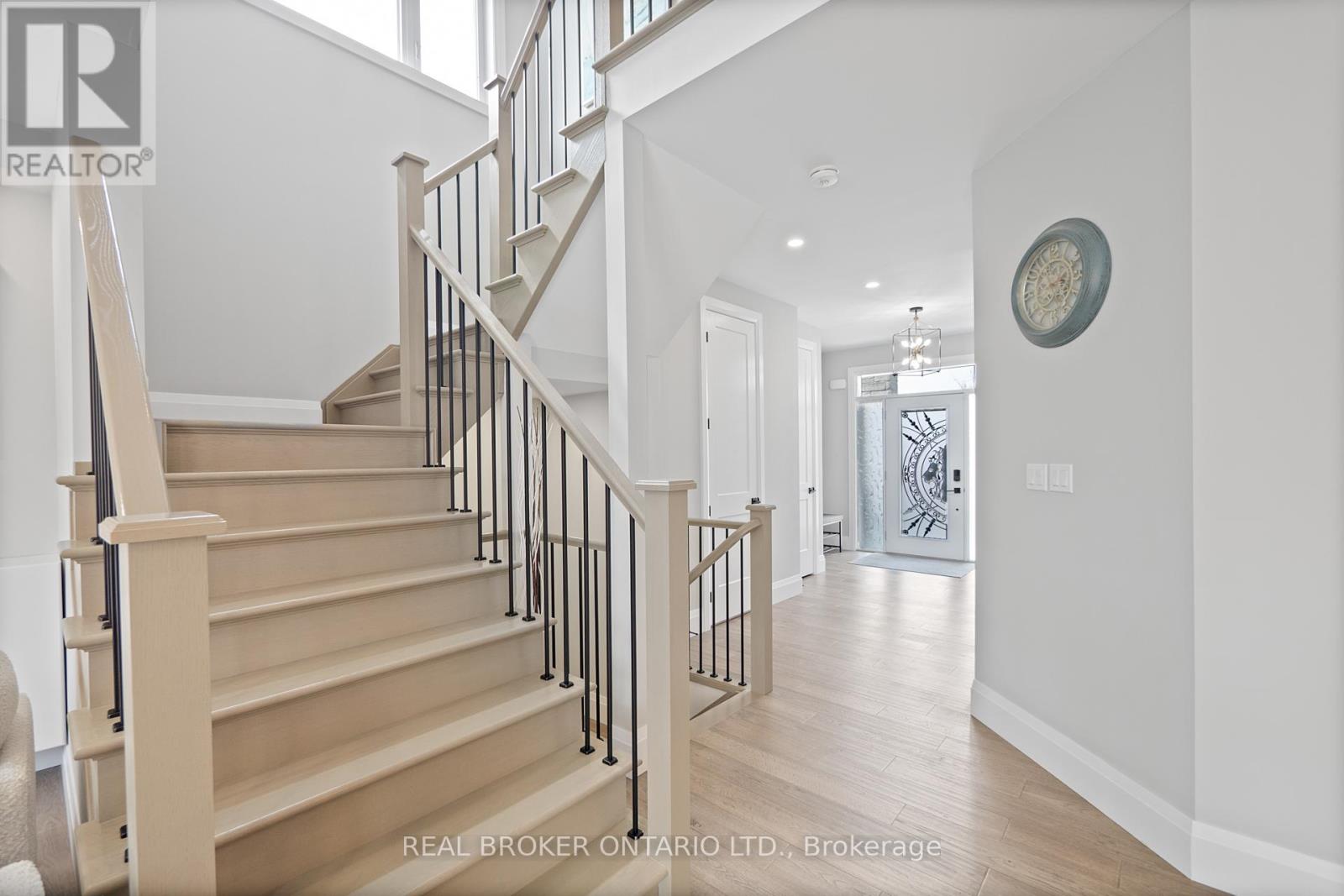 610 Conners Drive, North Perth, Ontario  N4W 0J3 - Photo 9 - X12389005