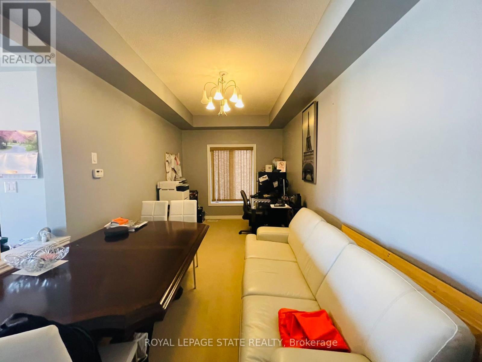 61 Irwin Avenue, Hamilton, Ontario  L9K 0E9 - Photo 5 - X12389040