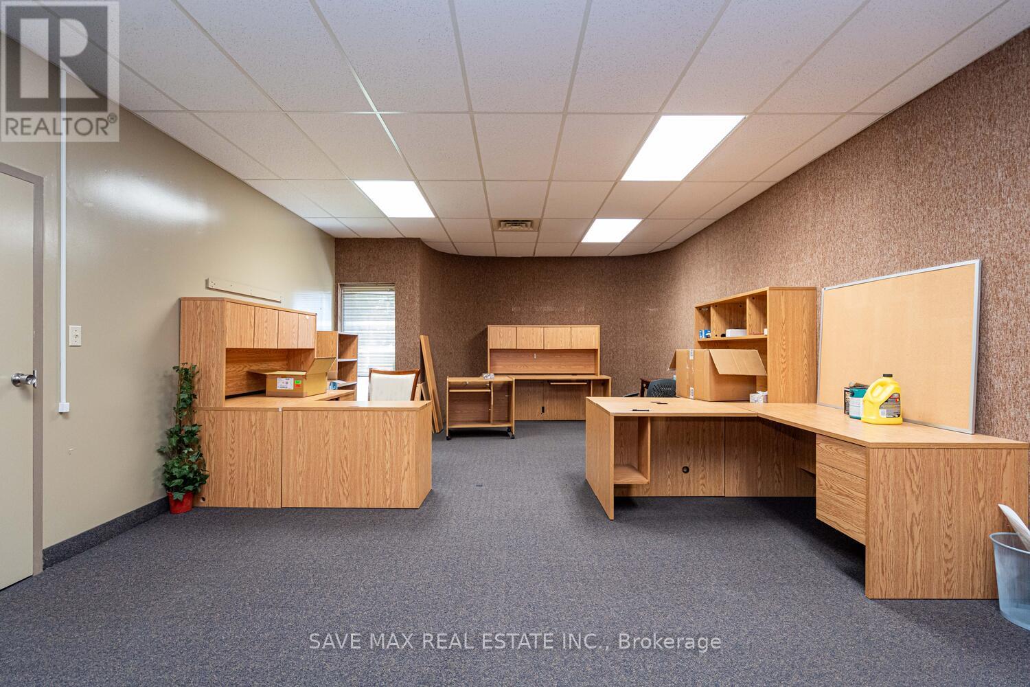 22 Albert Street, Norfolk, Ontario  N0E 1G0 - Photo 11 - X12389054